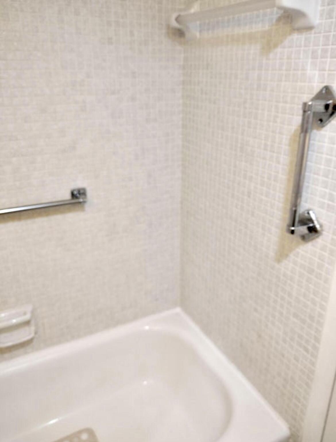 209 Suffolk E Property Photo 19