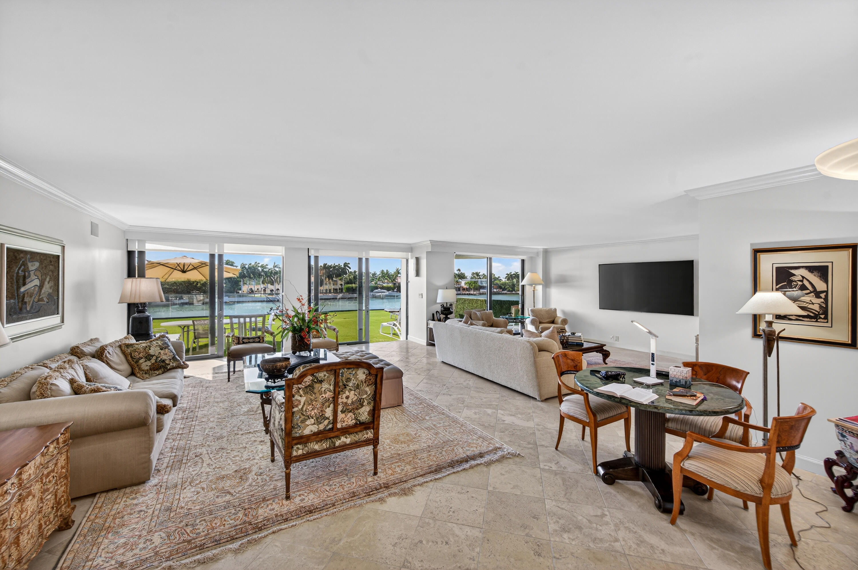 5500 Collins Avenue 302 Property Photo 15