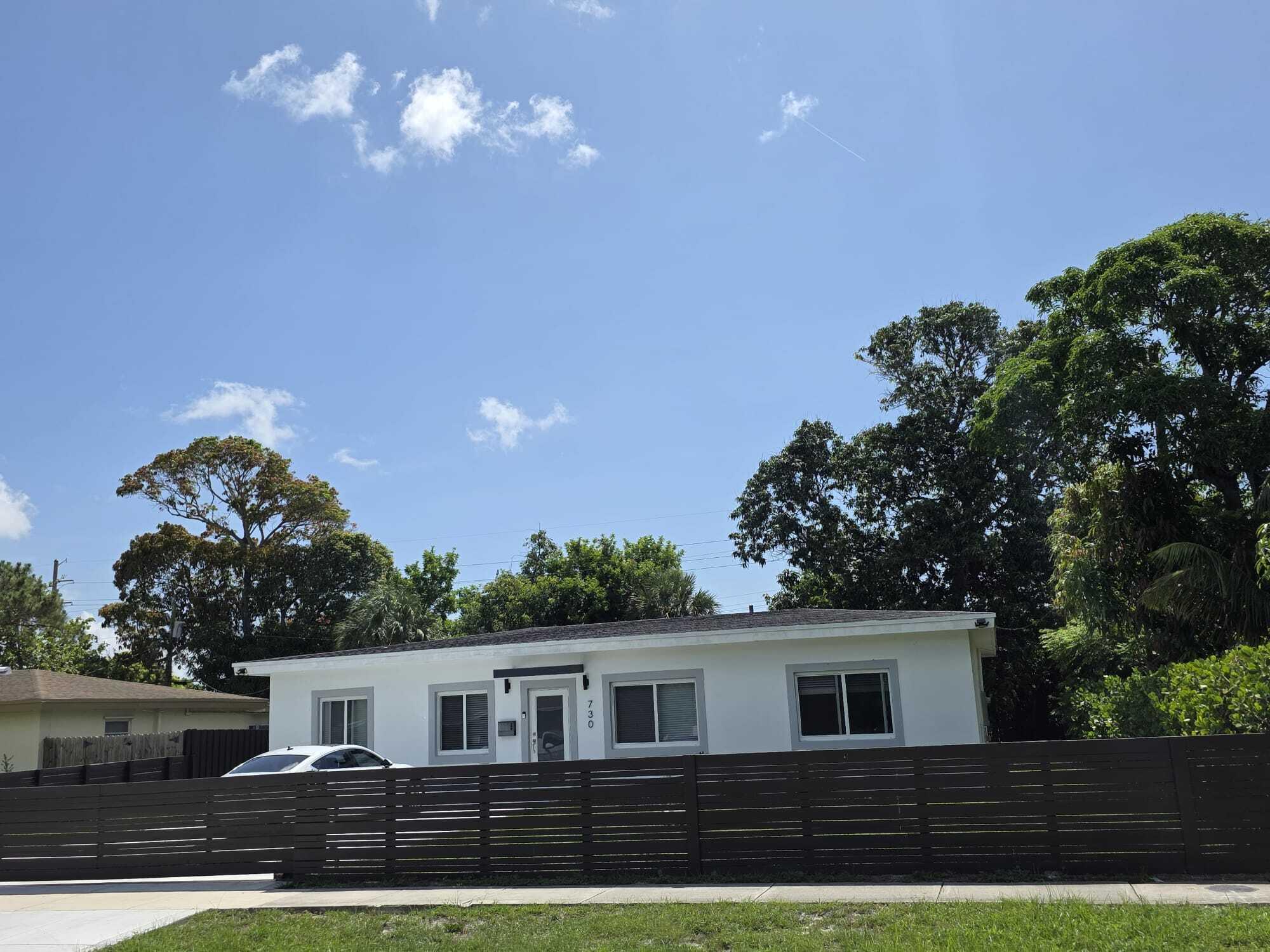 730 Alabama Avenue Property Photo 3