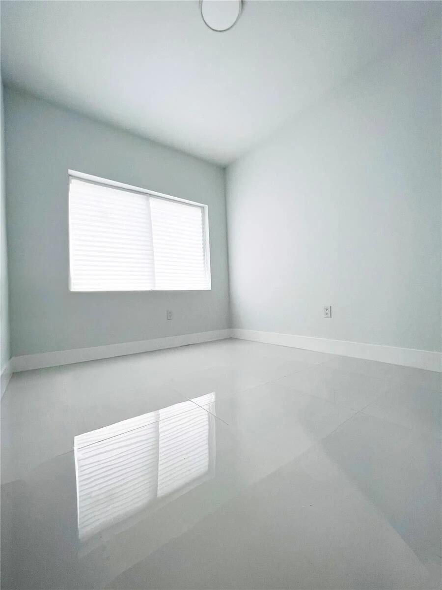 730 Alabama Avenue Property Photo 12