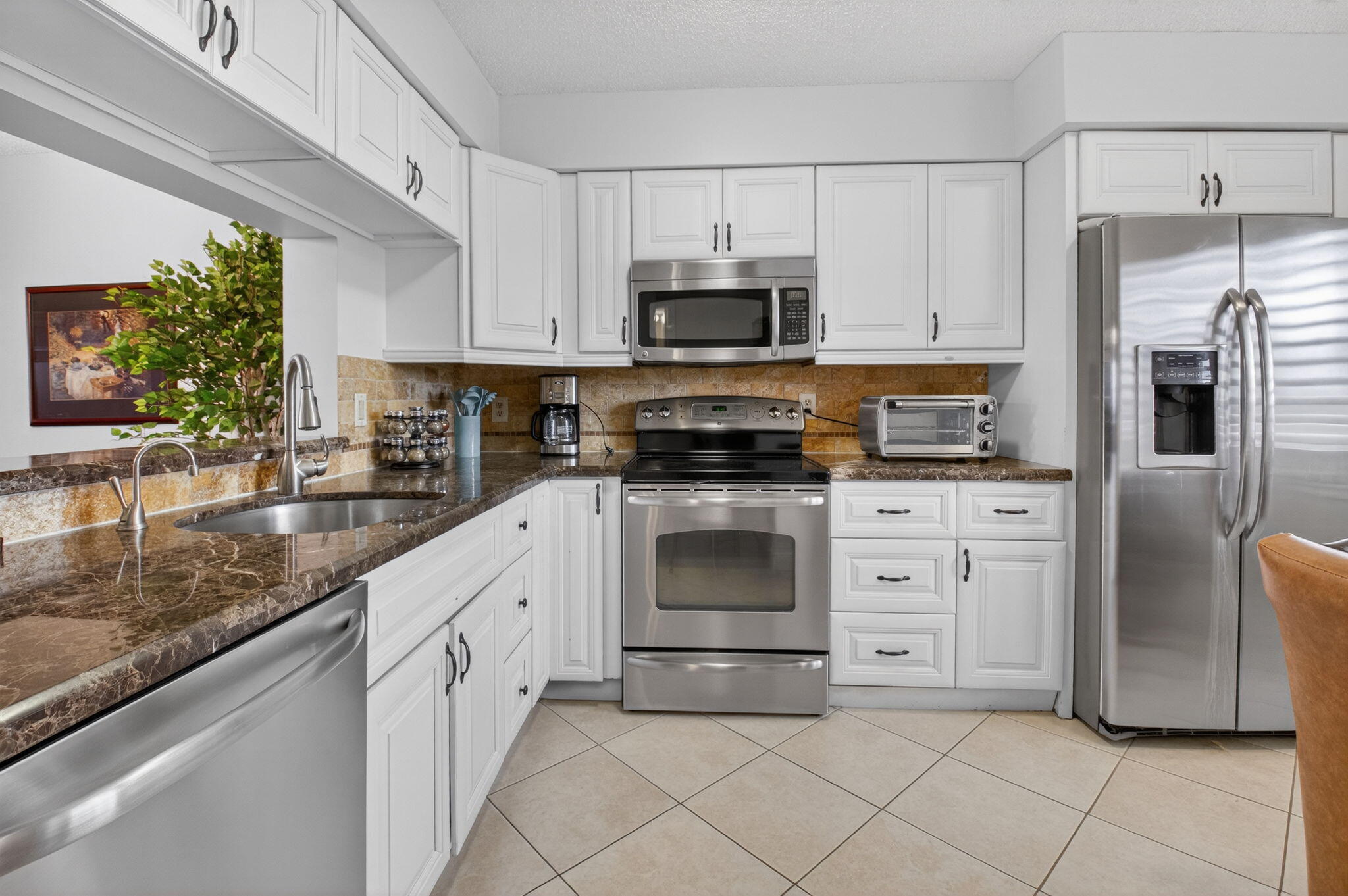 6866 Huntington Lane 607 Property Photo 11