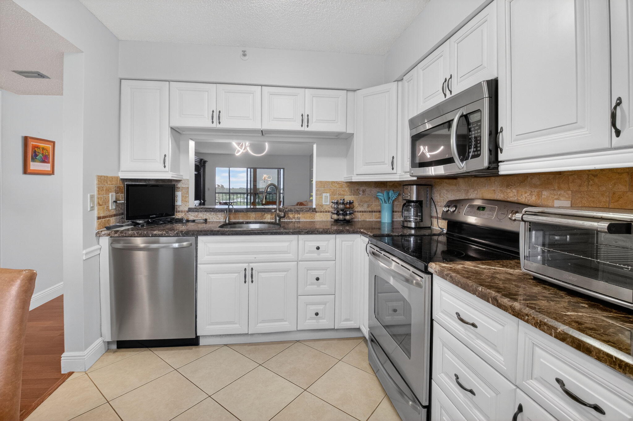 6866 Huntington Lane 607 Property Photo 15