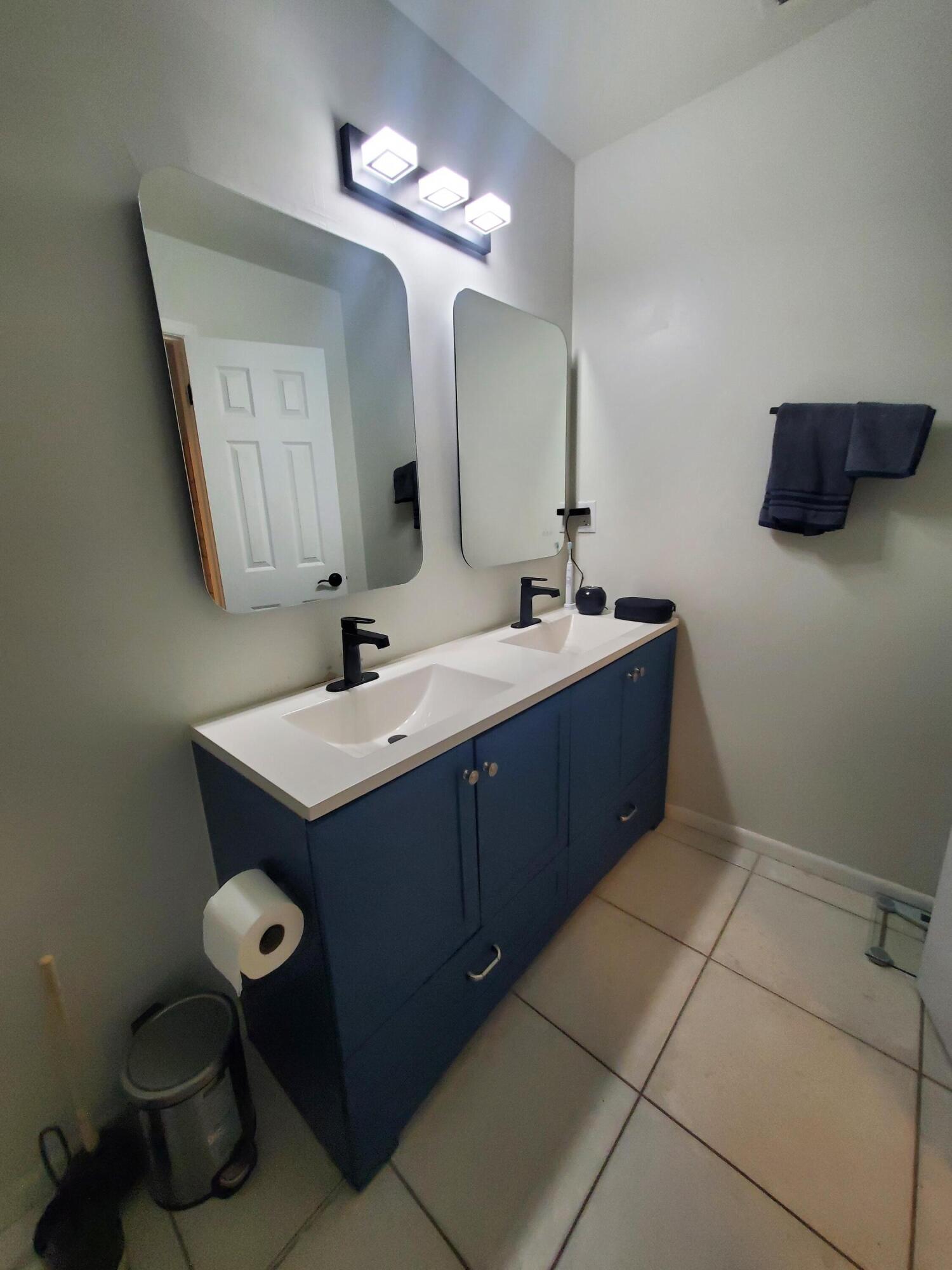 558 Se 27th Terrace 558 Property Photo 35