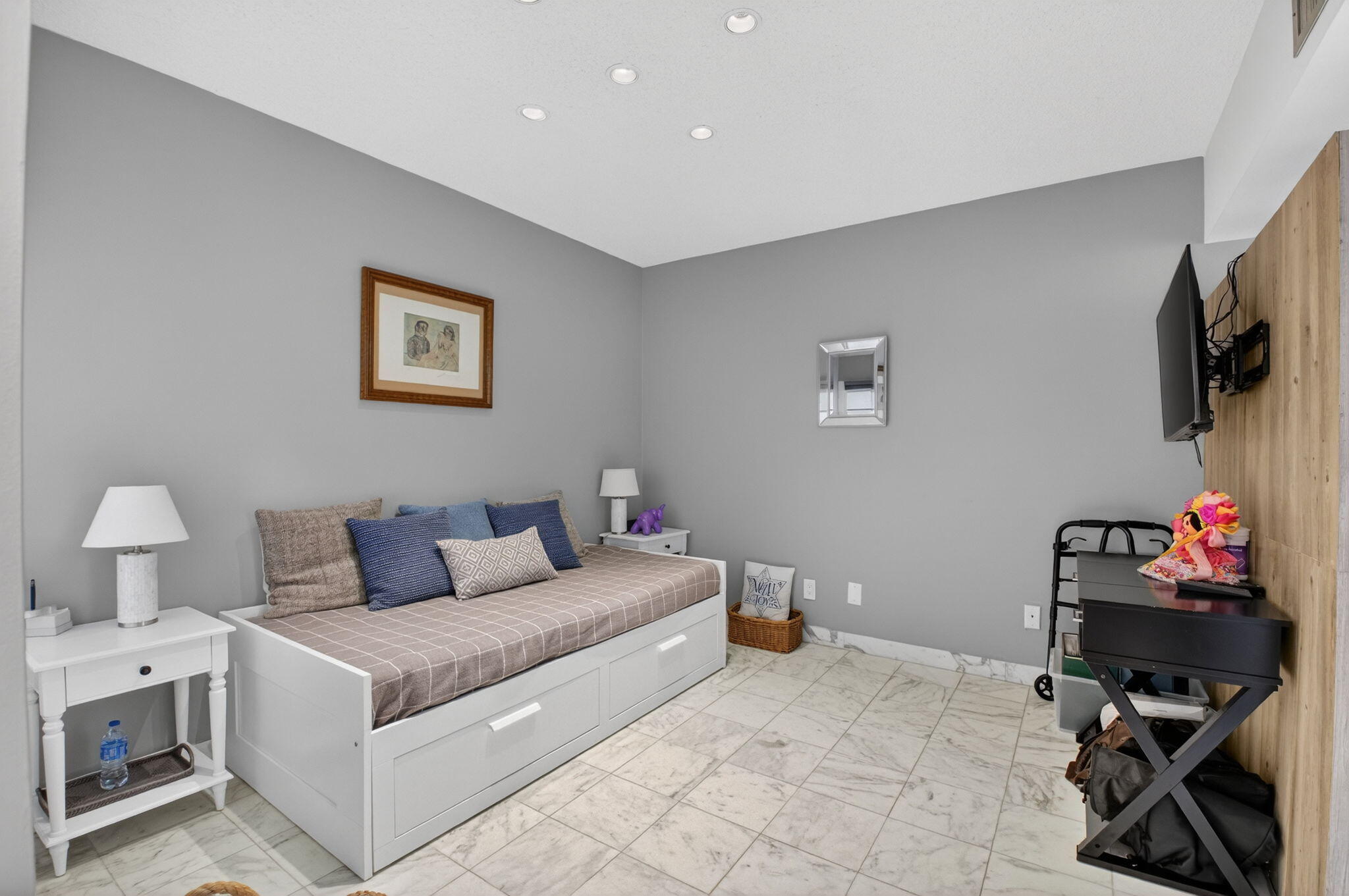 7369 Orangewood Lane 307 Property Photo 16