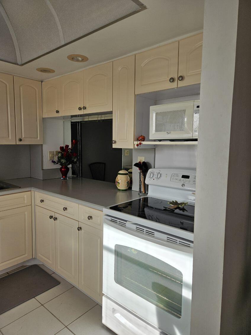 9818 Marina Boulevard 1239 Property Photo 5