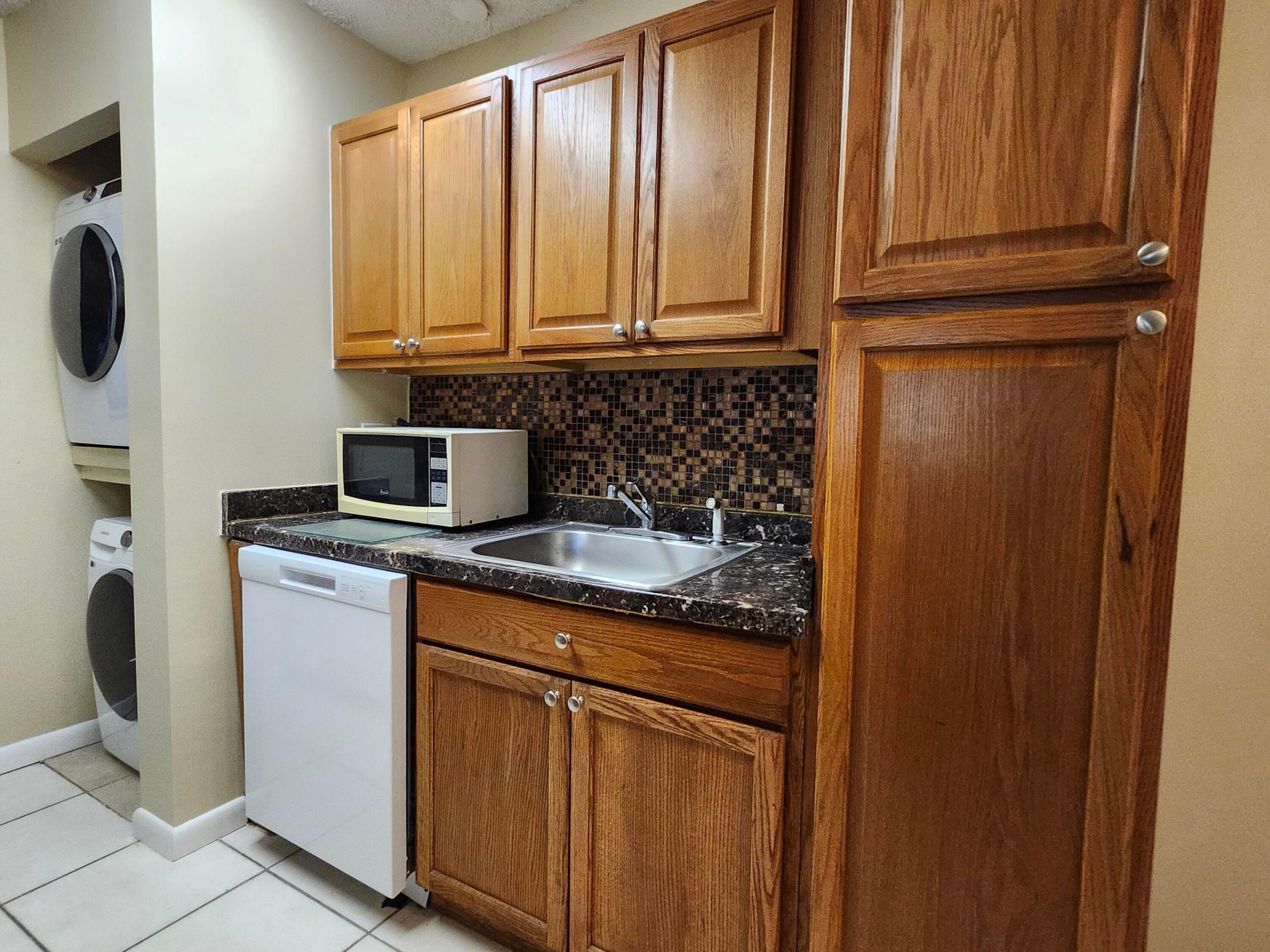 545 Trace Circle 105 Property Photo 11