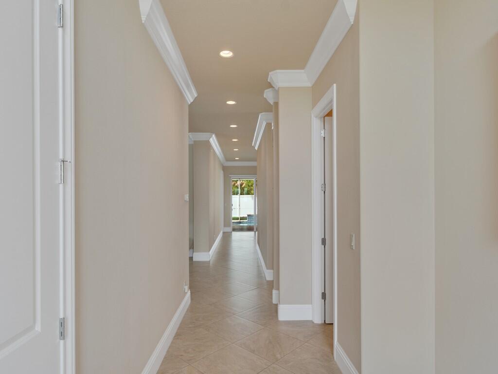 445 Wingate Terrace Sw Property Photo 3