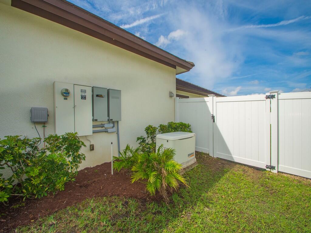 445 Wingate Terrace Sw Property Photo 28