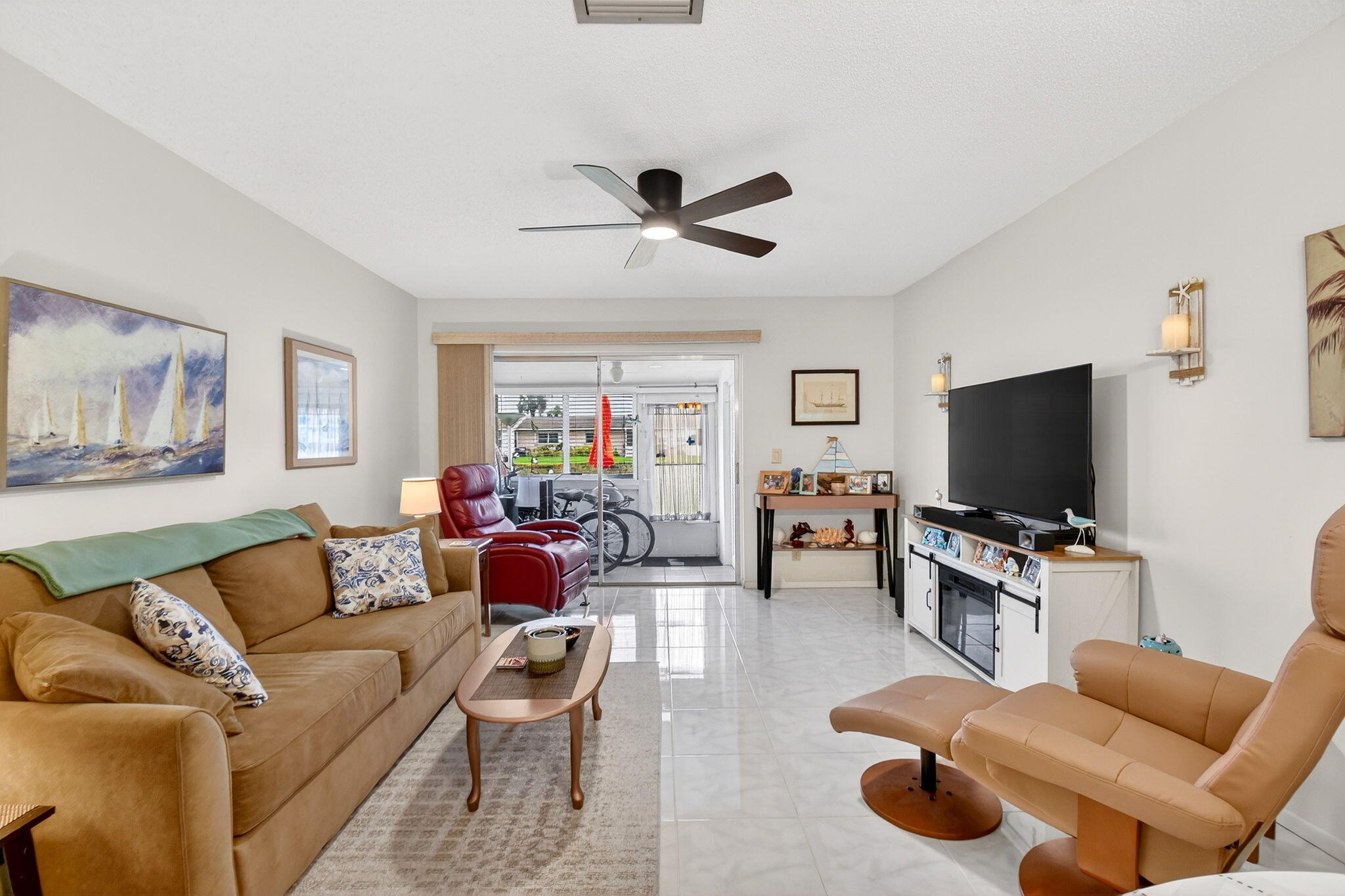 2758 Emory Drive E B Property Photo 15
