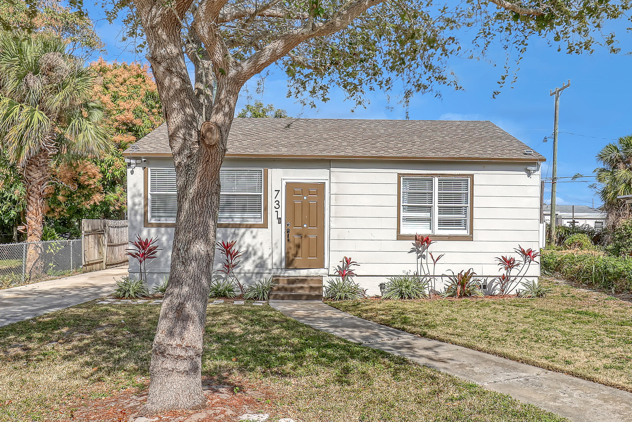 731 50th Street Property Photo 1