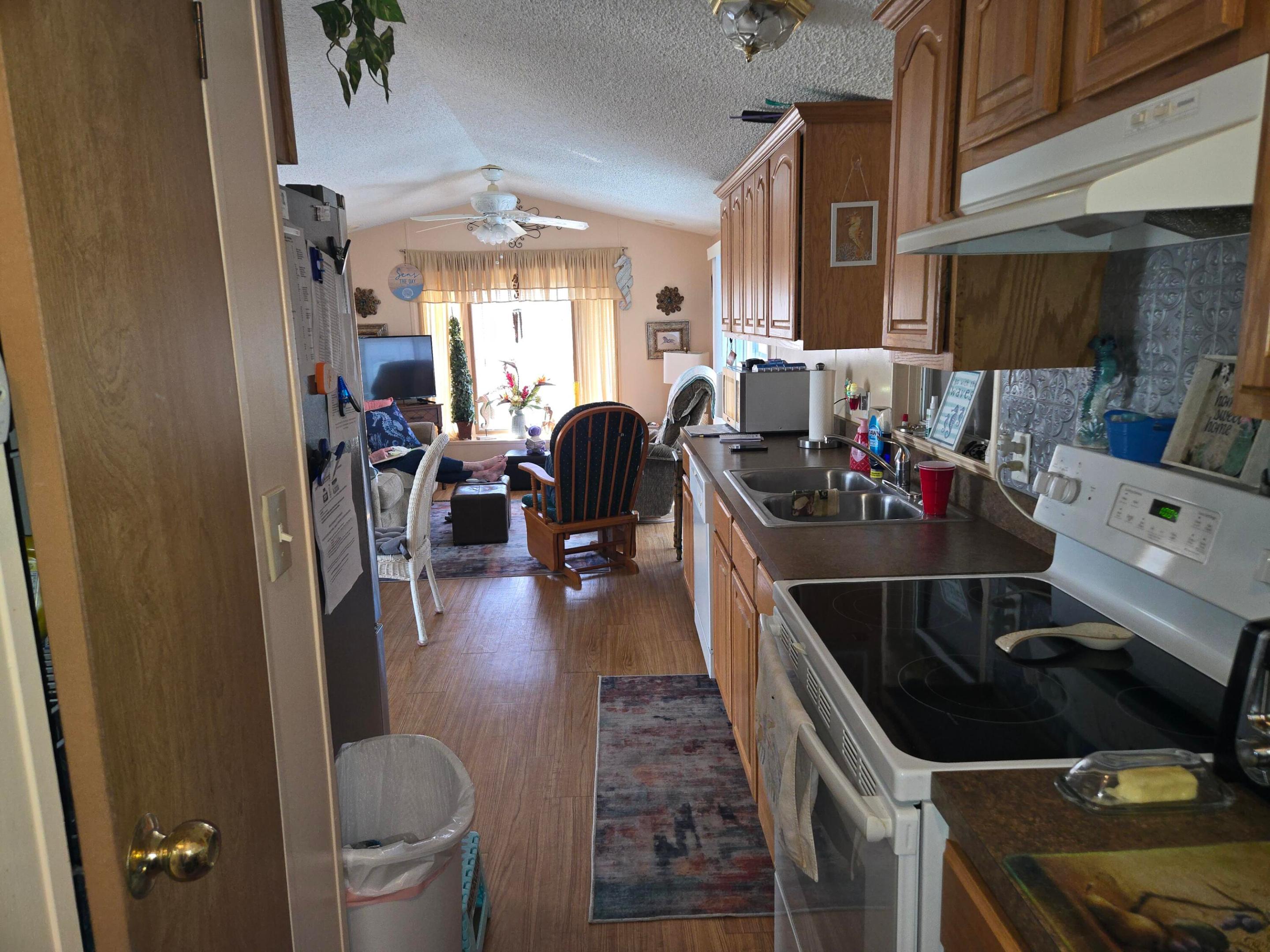 7950 Fl-78 Property Photo 7