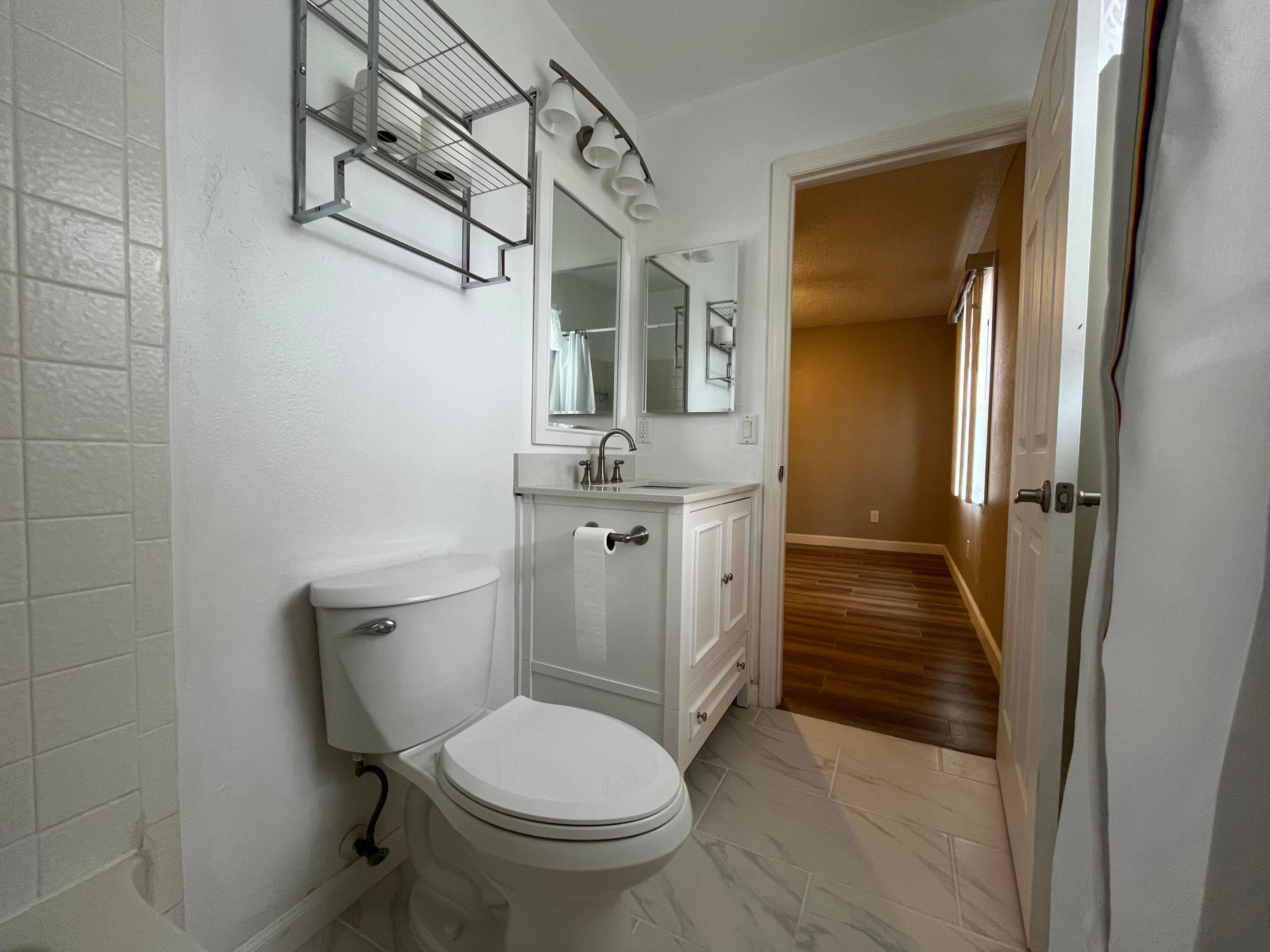 2122 Se Heathwood Circle Property Photo 9