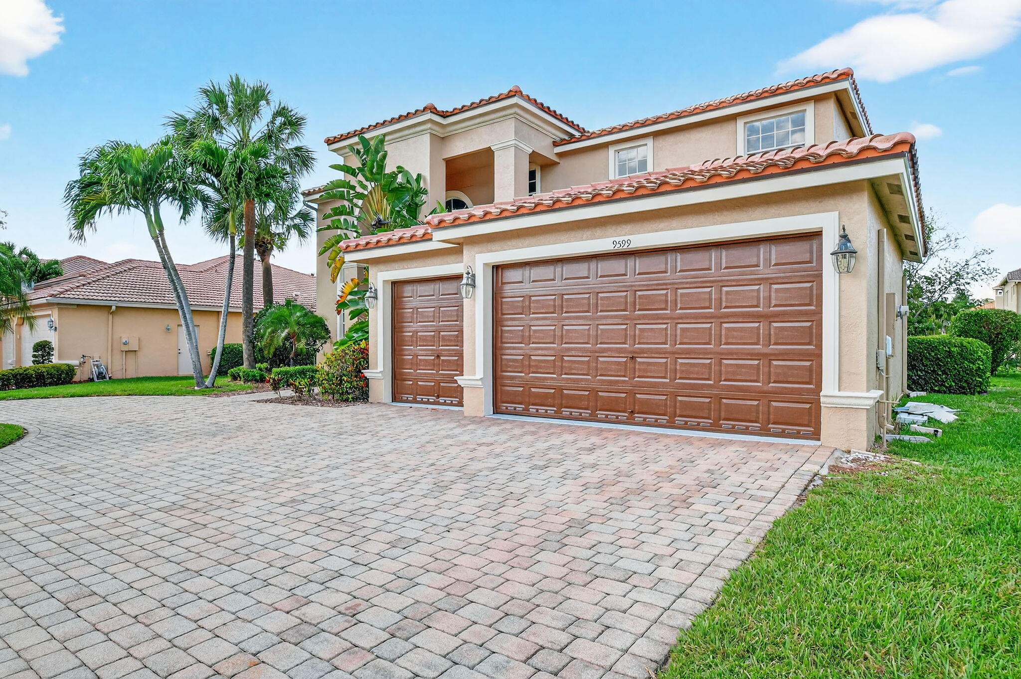9599 Campi Drive Property Photo 16
