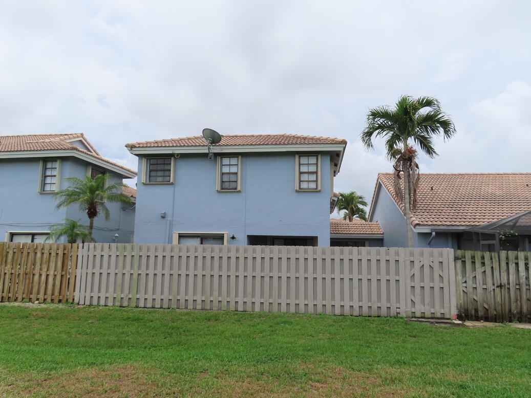 9856 Watermill Circle C Property Photo 31