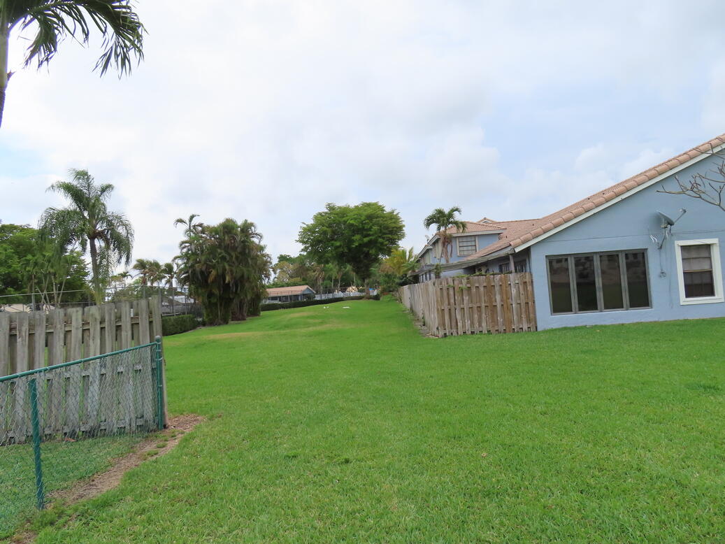 9856 Watermill Circle C Property Photo 32