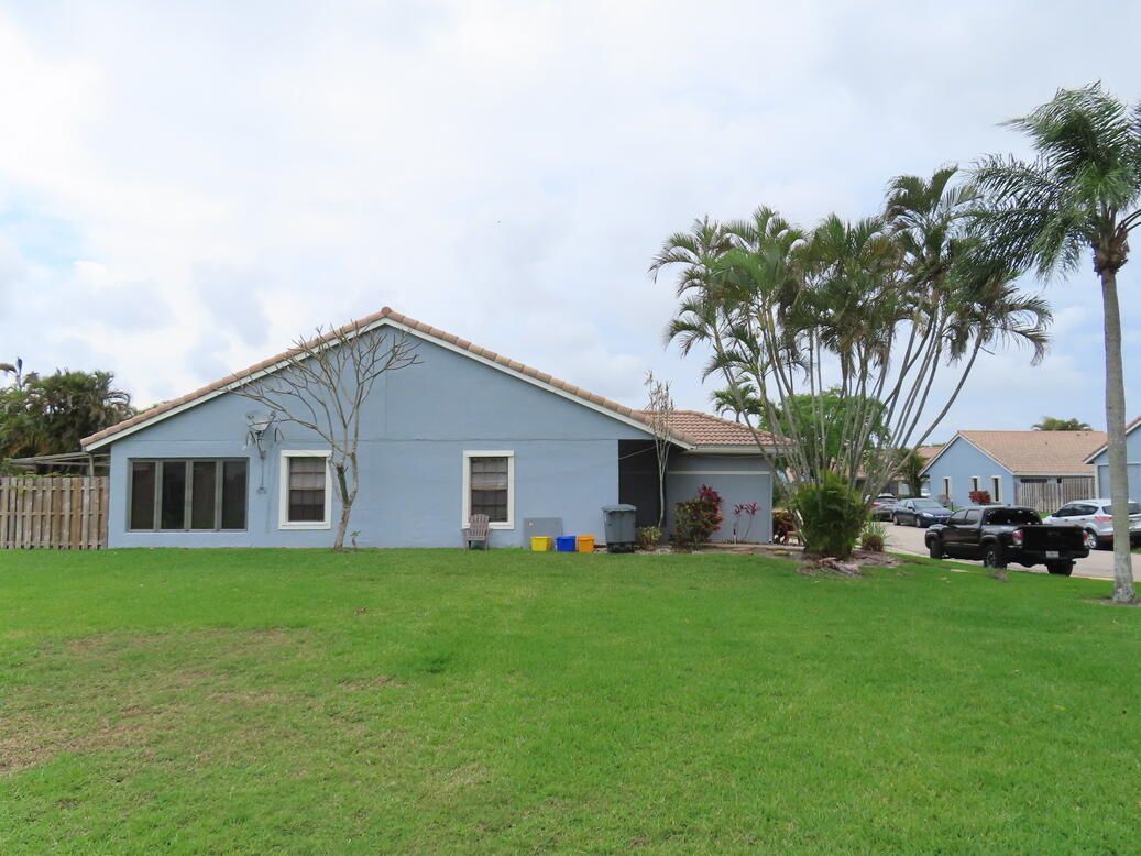 9856 Watermill Circle C Property Photo 33