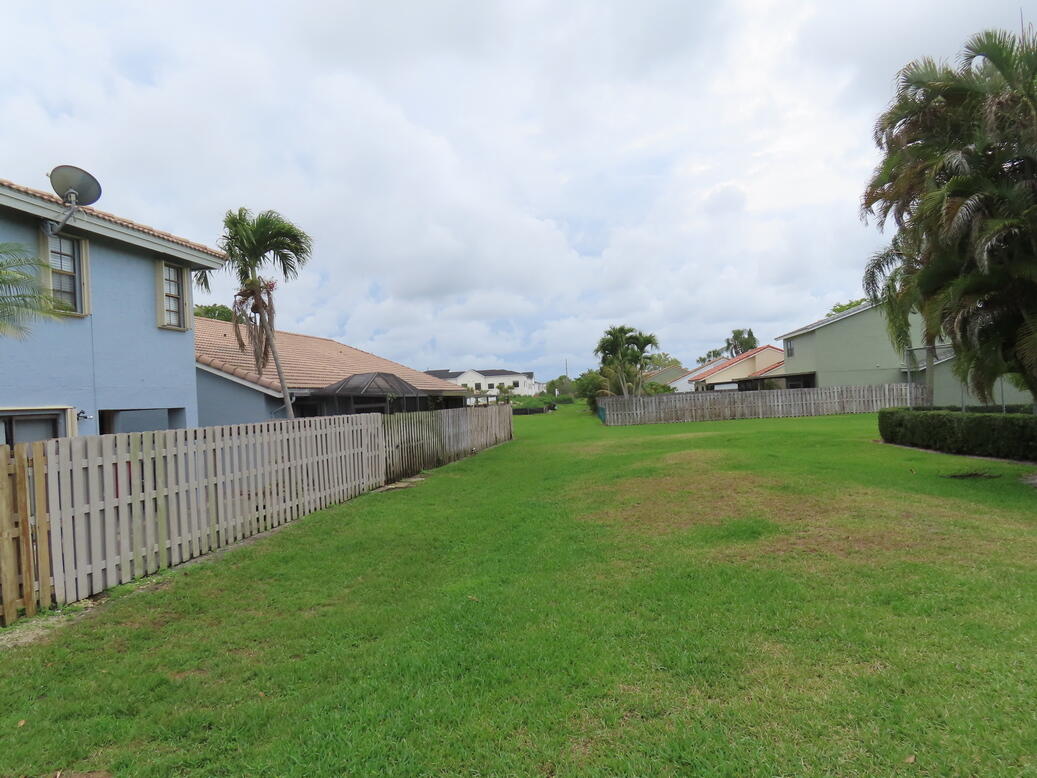 9856 Watermill Circle C Property Photo 34