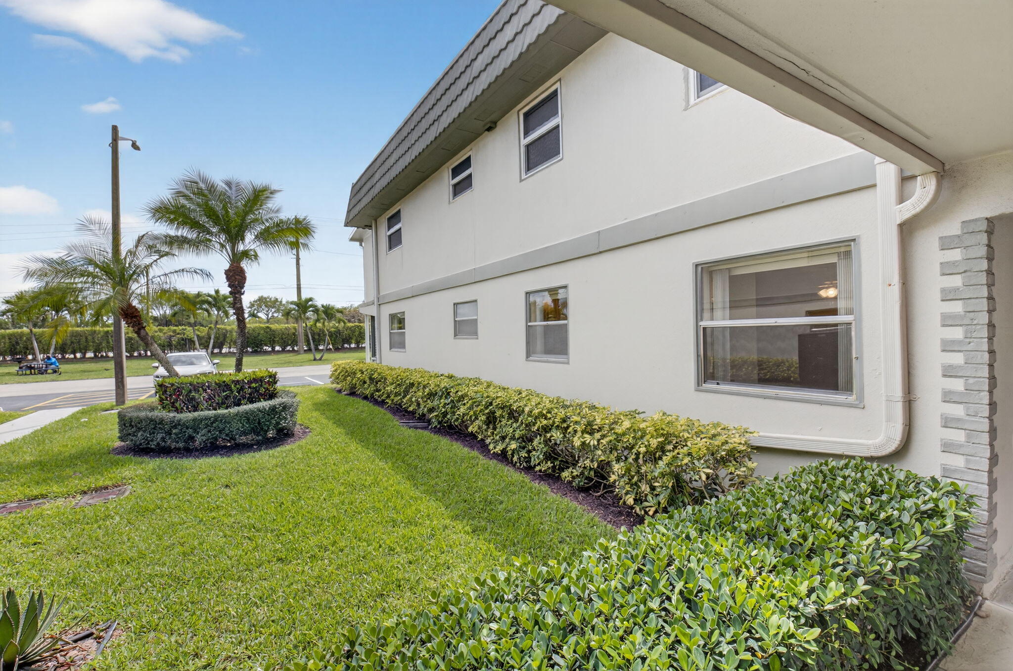 204 Flanders E Property Photo 2