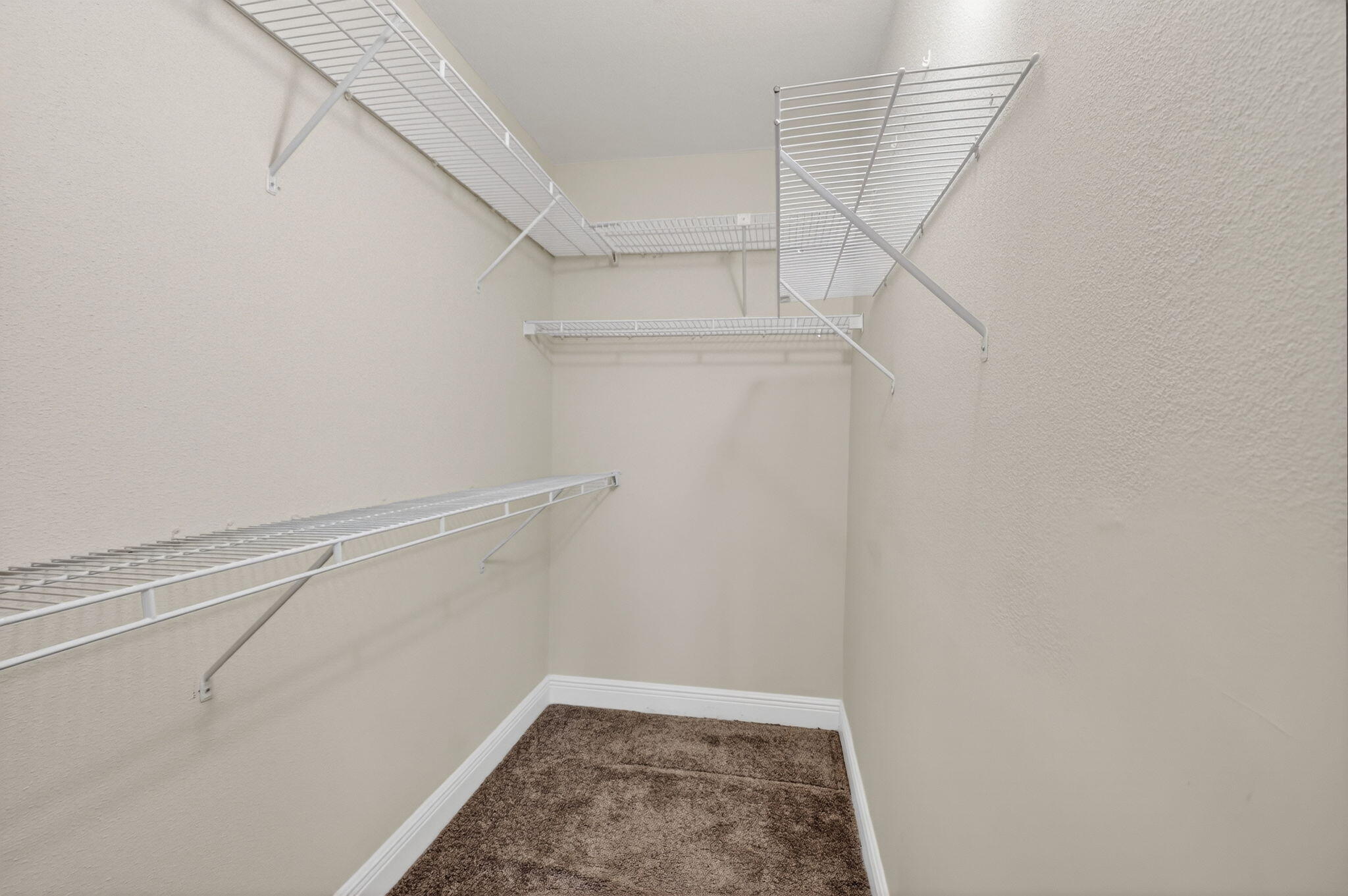 204 Flanders E Property Photo 11