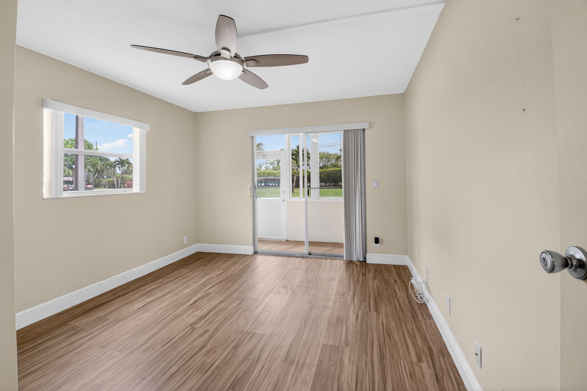 204 Flanders E Property Photo 12