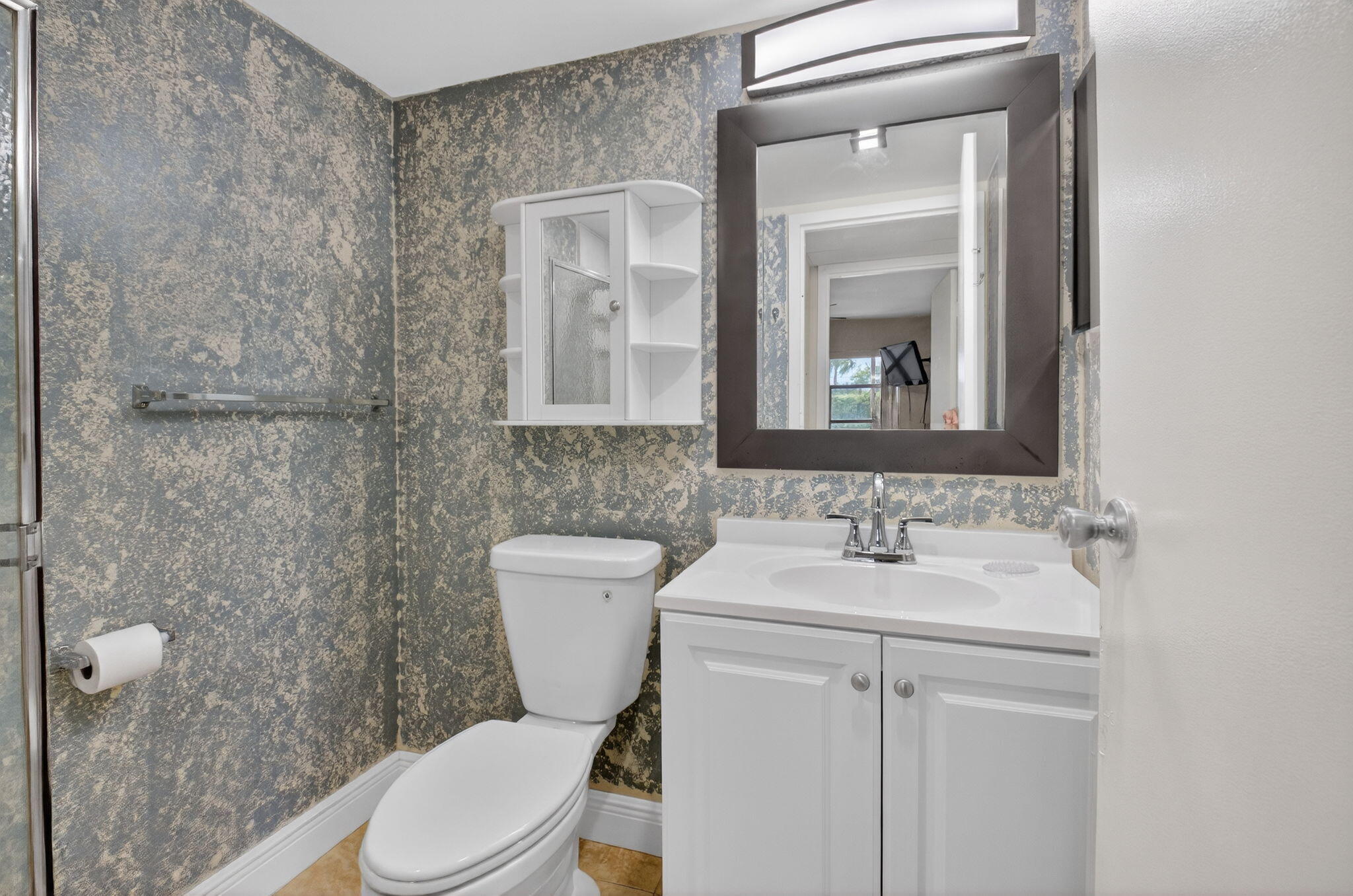 204 Flanders E Property Photo 14