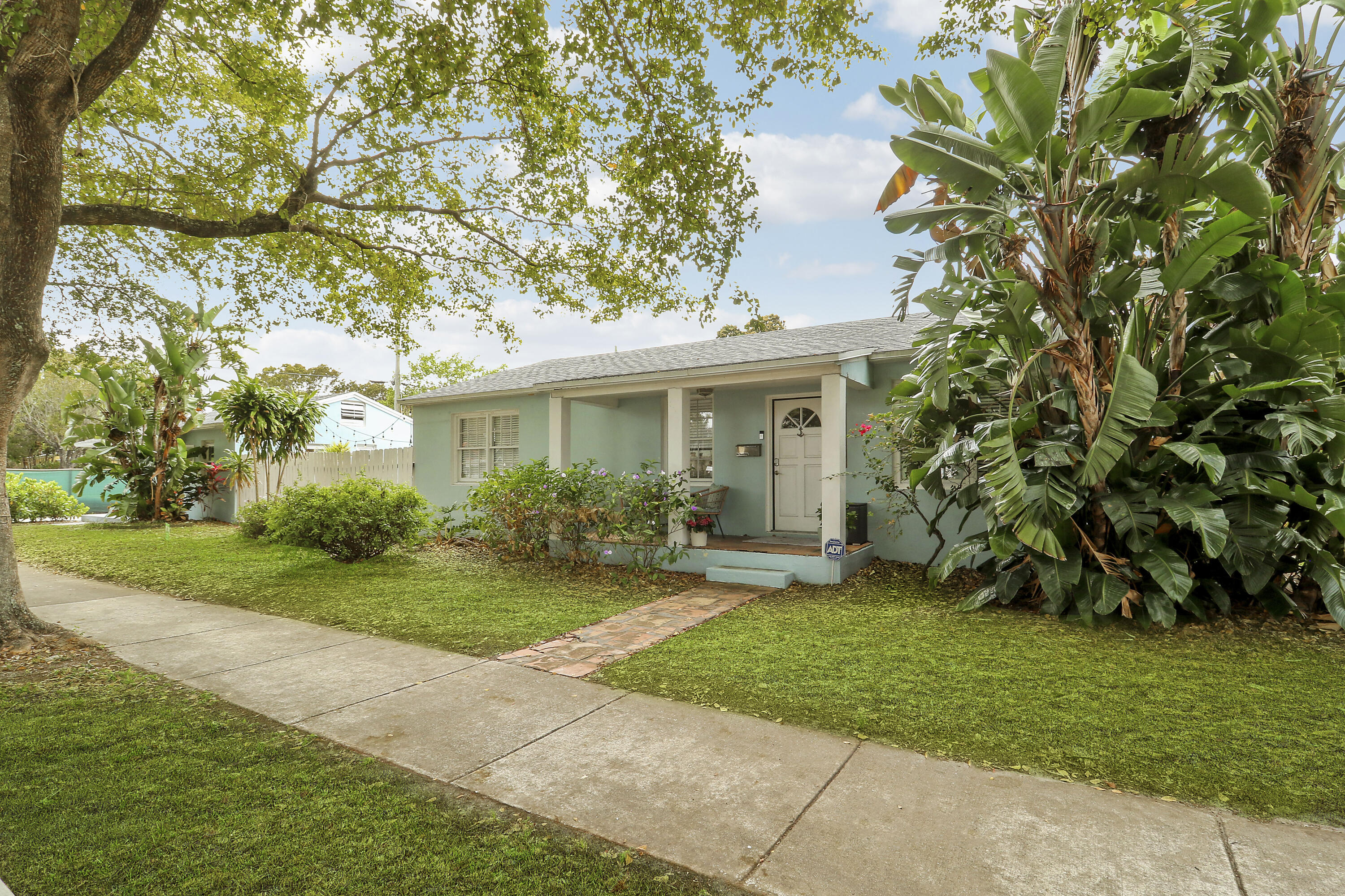 3619 Spruce Avenue Property Photo 1