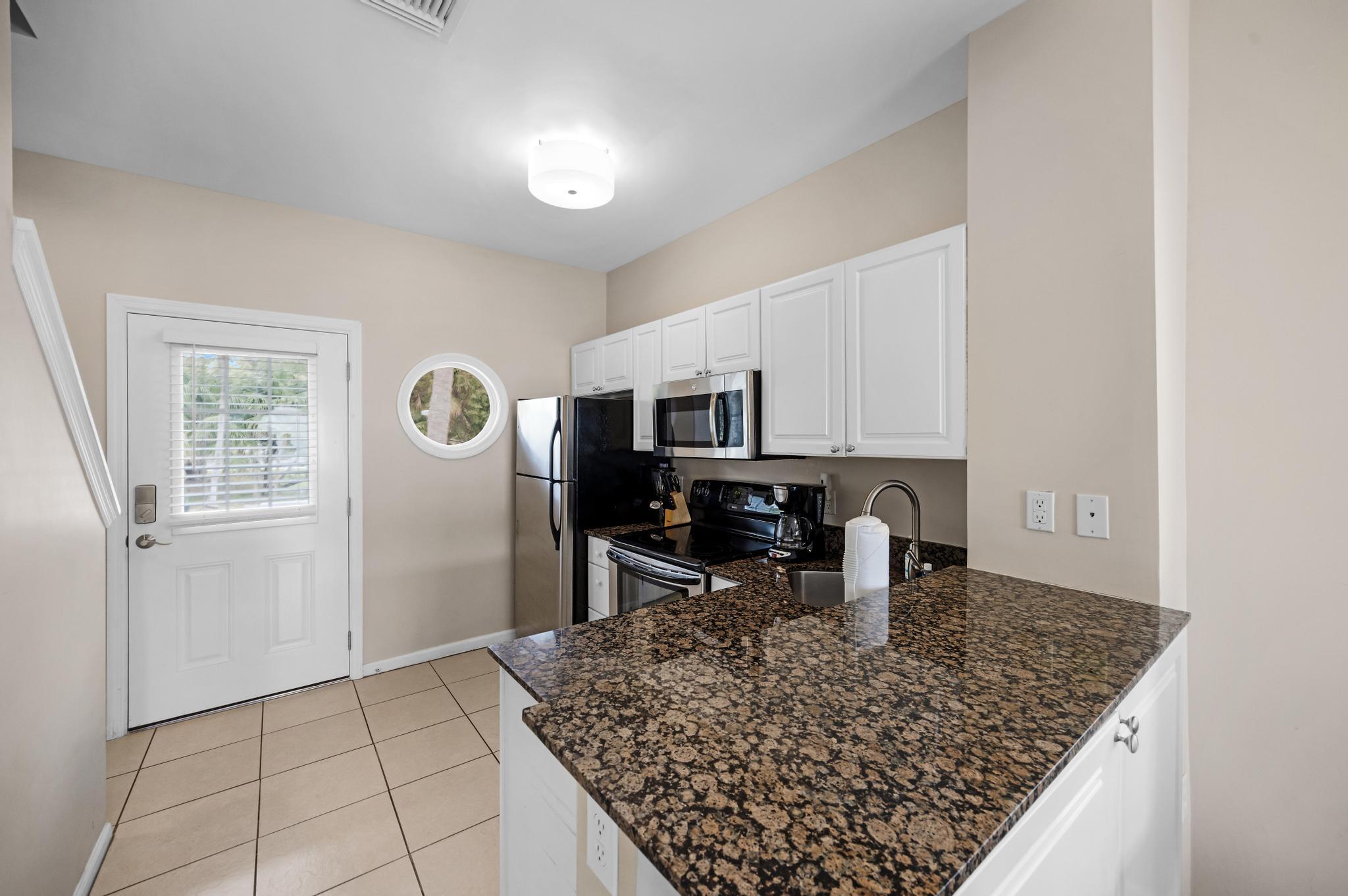 5067 Sunset Village Drive Property Photo 7