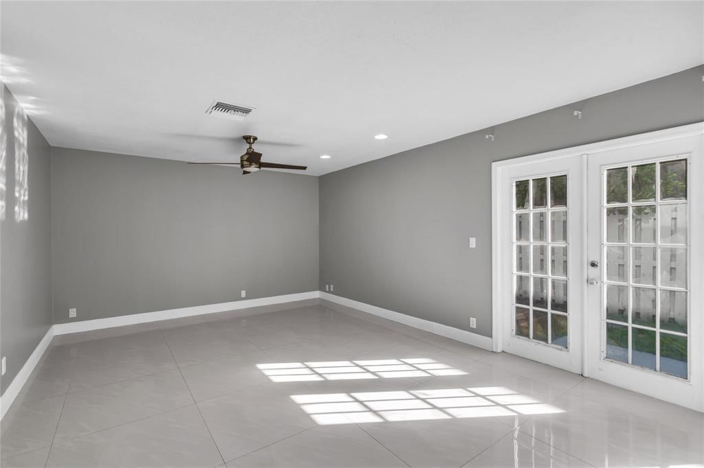 4450 Nw 55th Drive Property Photo 11