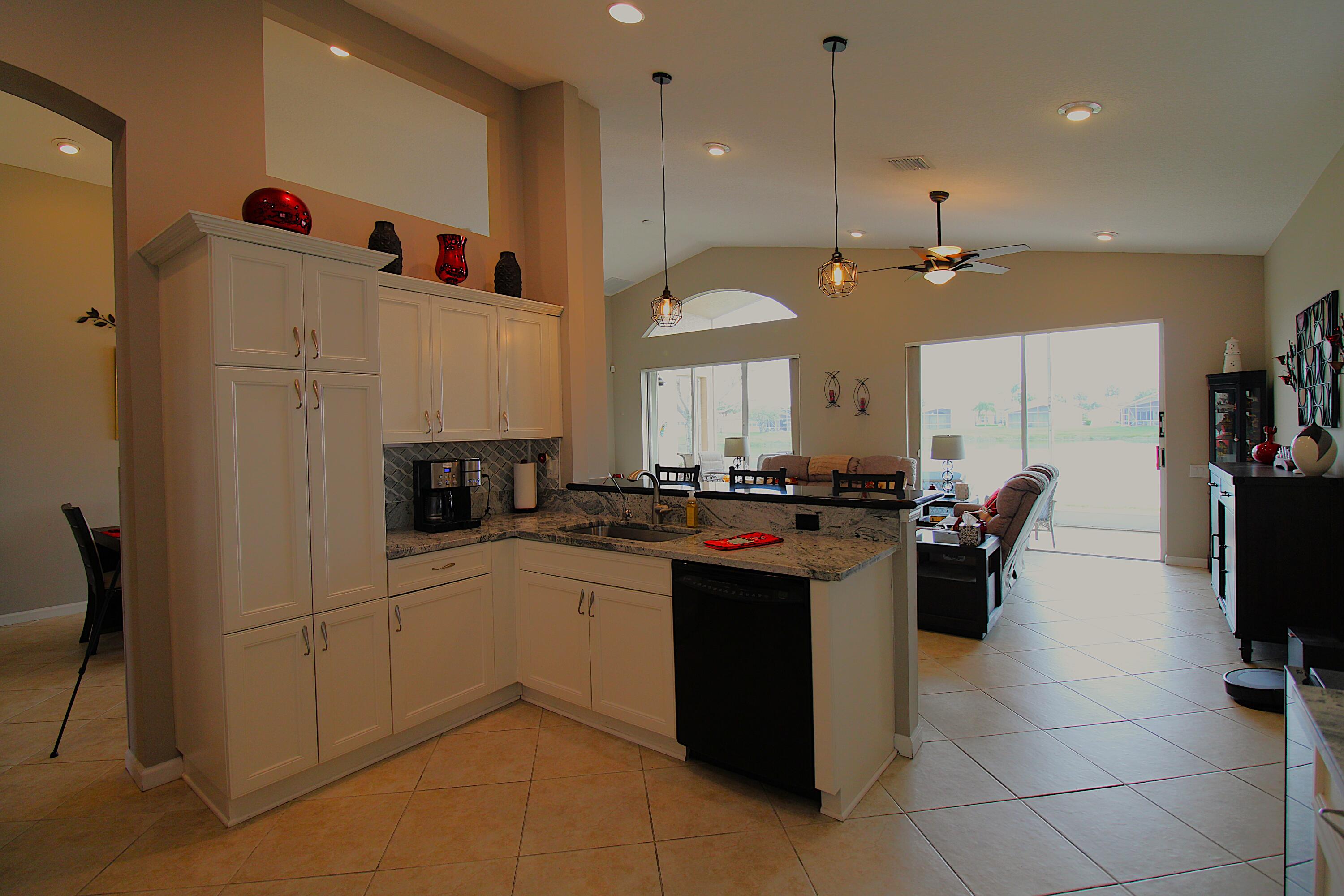 362 Nw Sunview Way Property Photo 18
