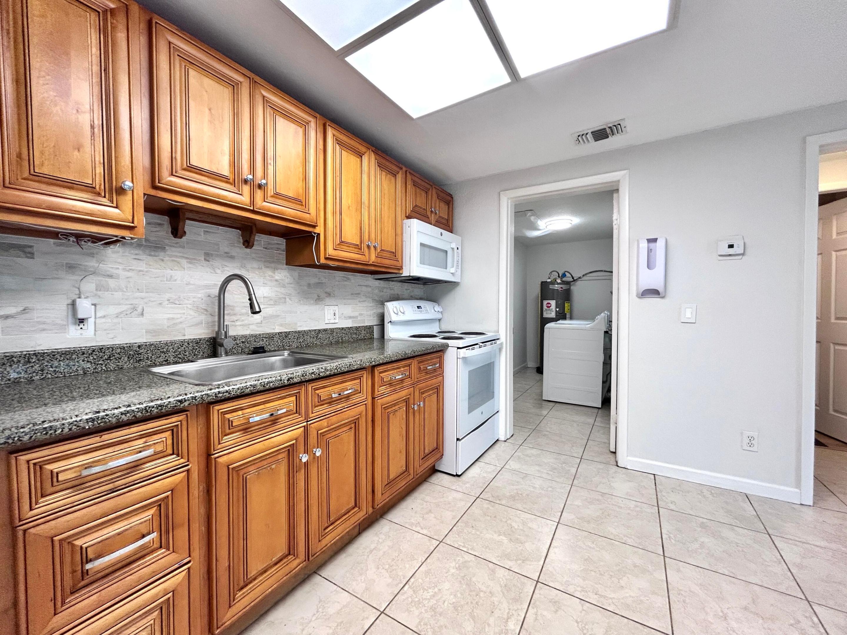 7168 Southgate Boulevard 7168 Property Photo 4
