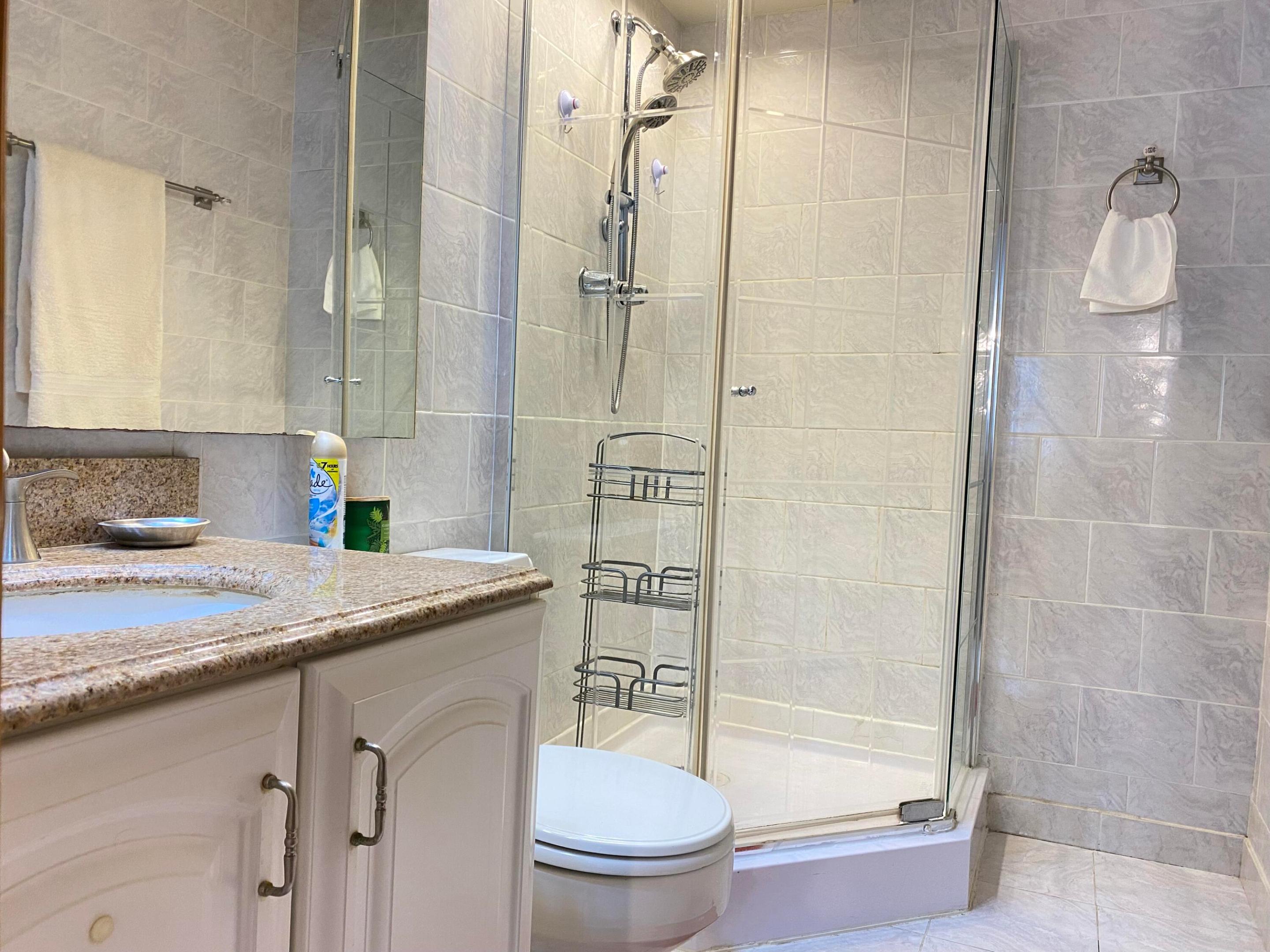 400 Kings Point Drive 1423 Property Photo 14
