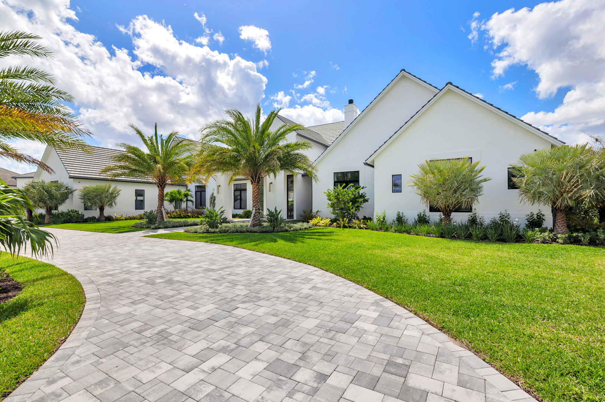 2015 Lockheed Terrace Property Photo 1