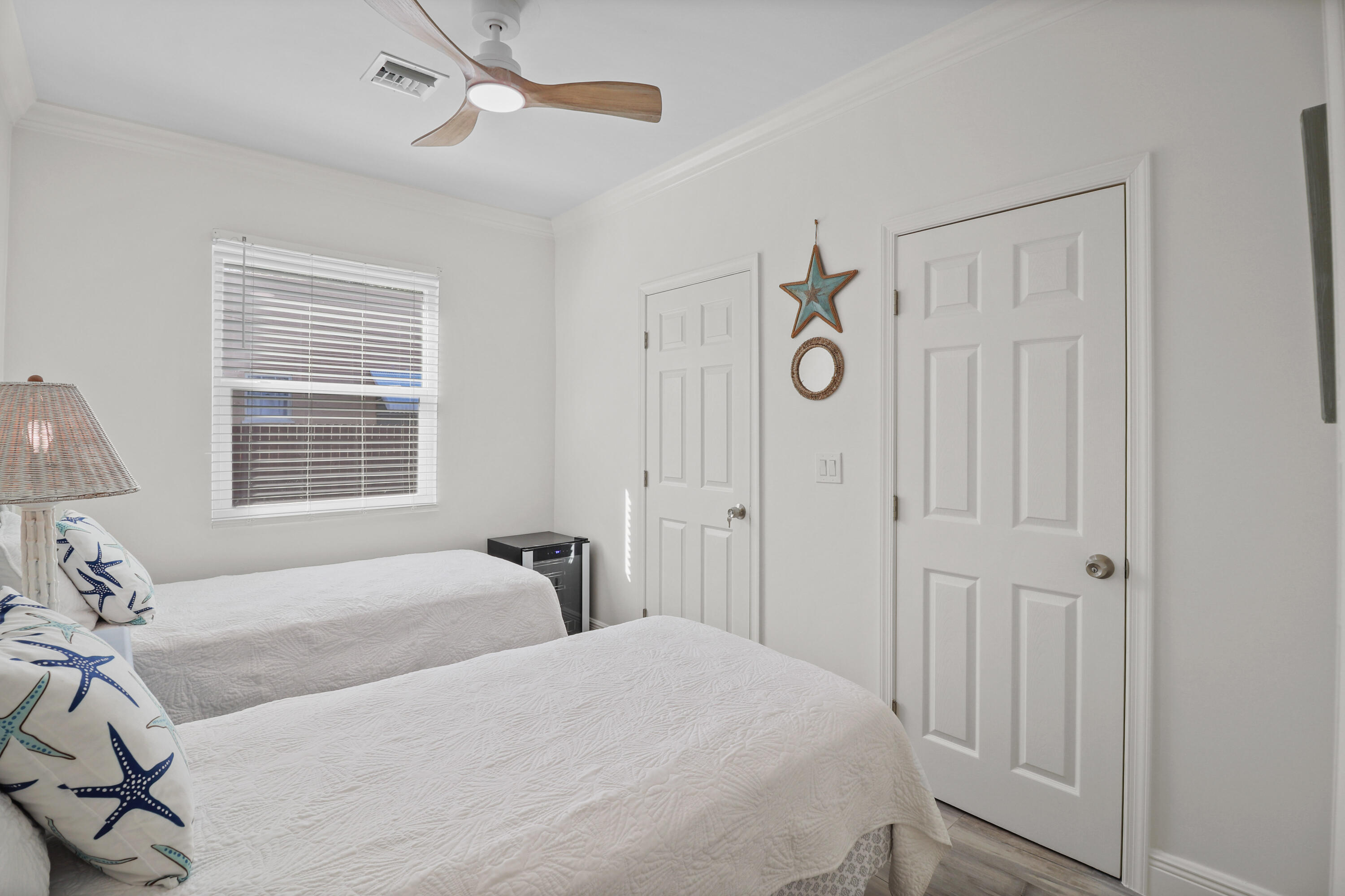 301 Hawthorne Drive Property Photo 27