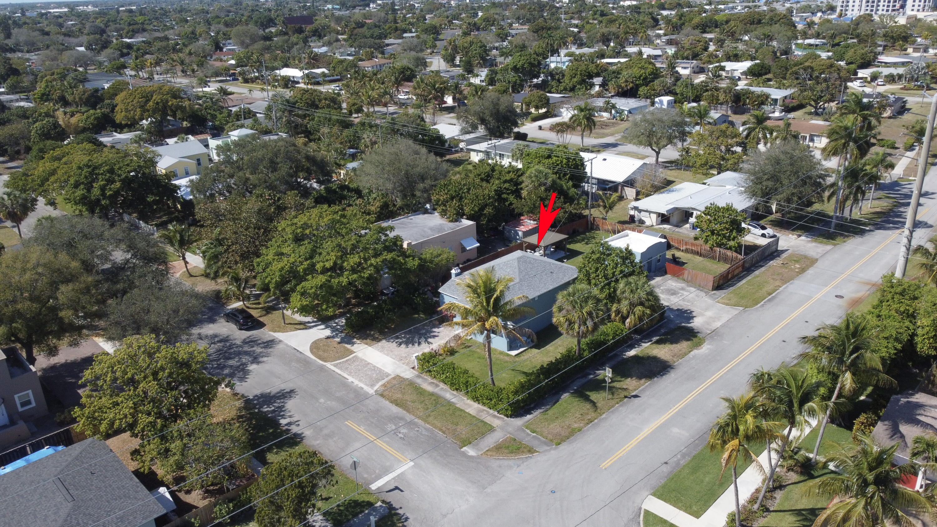 301 Hawthorne Drive Property Photo 36