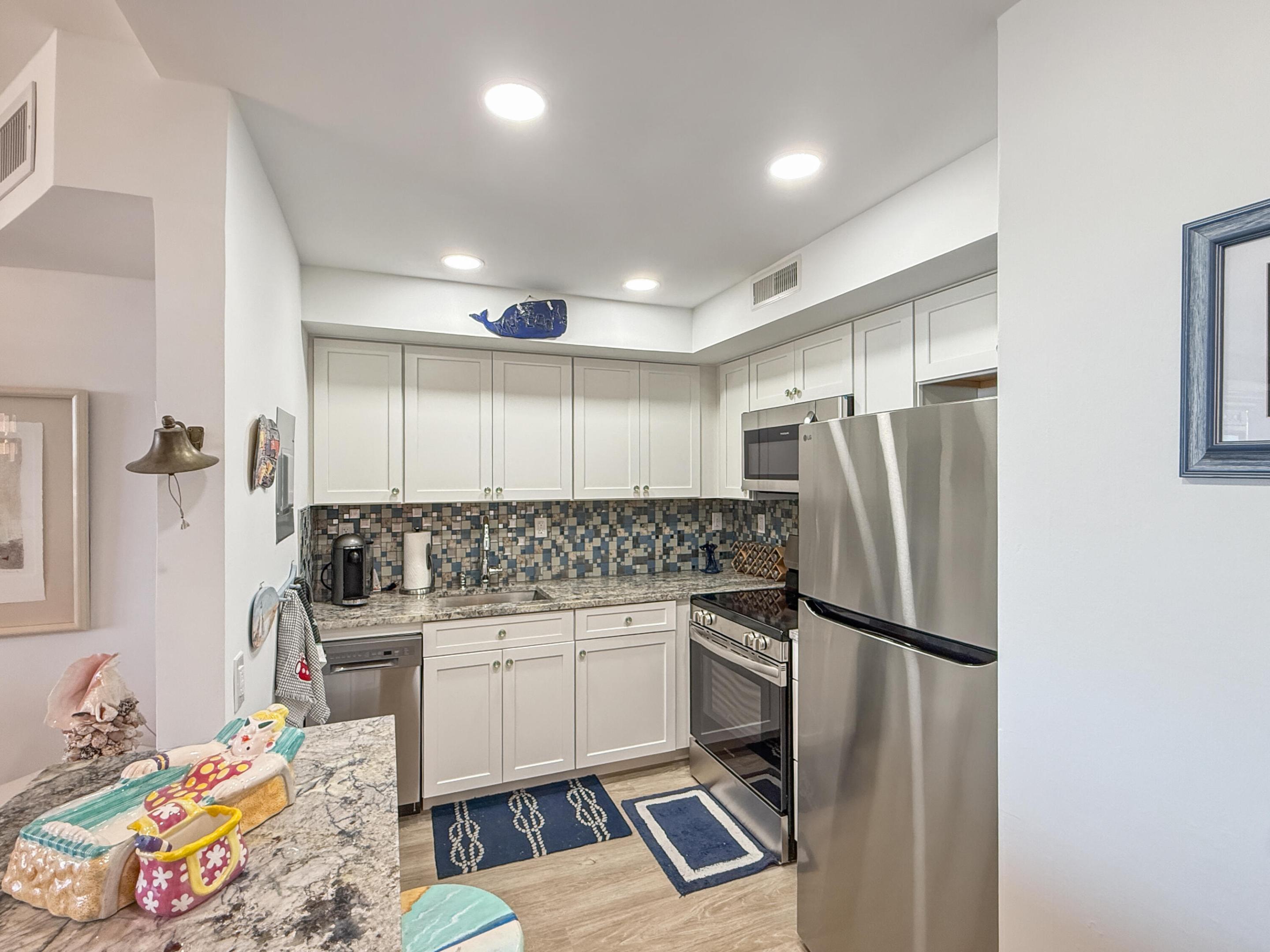 531 N Ocean Boulevard 1203 Property Photo 8