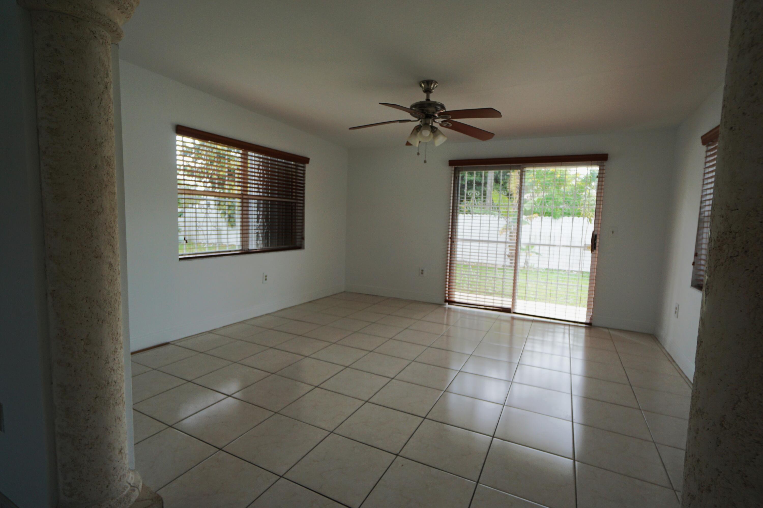 15520 Sw 302nd Street Property Photo 4