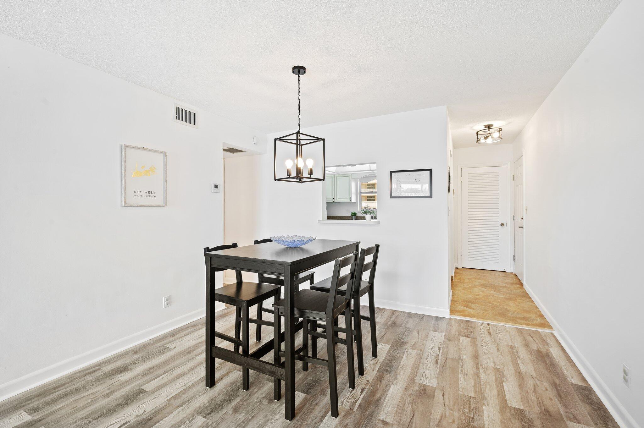 1050 Hillsboro Mile Unit 203w Property Photo 6