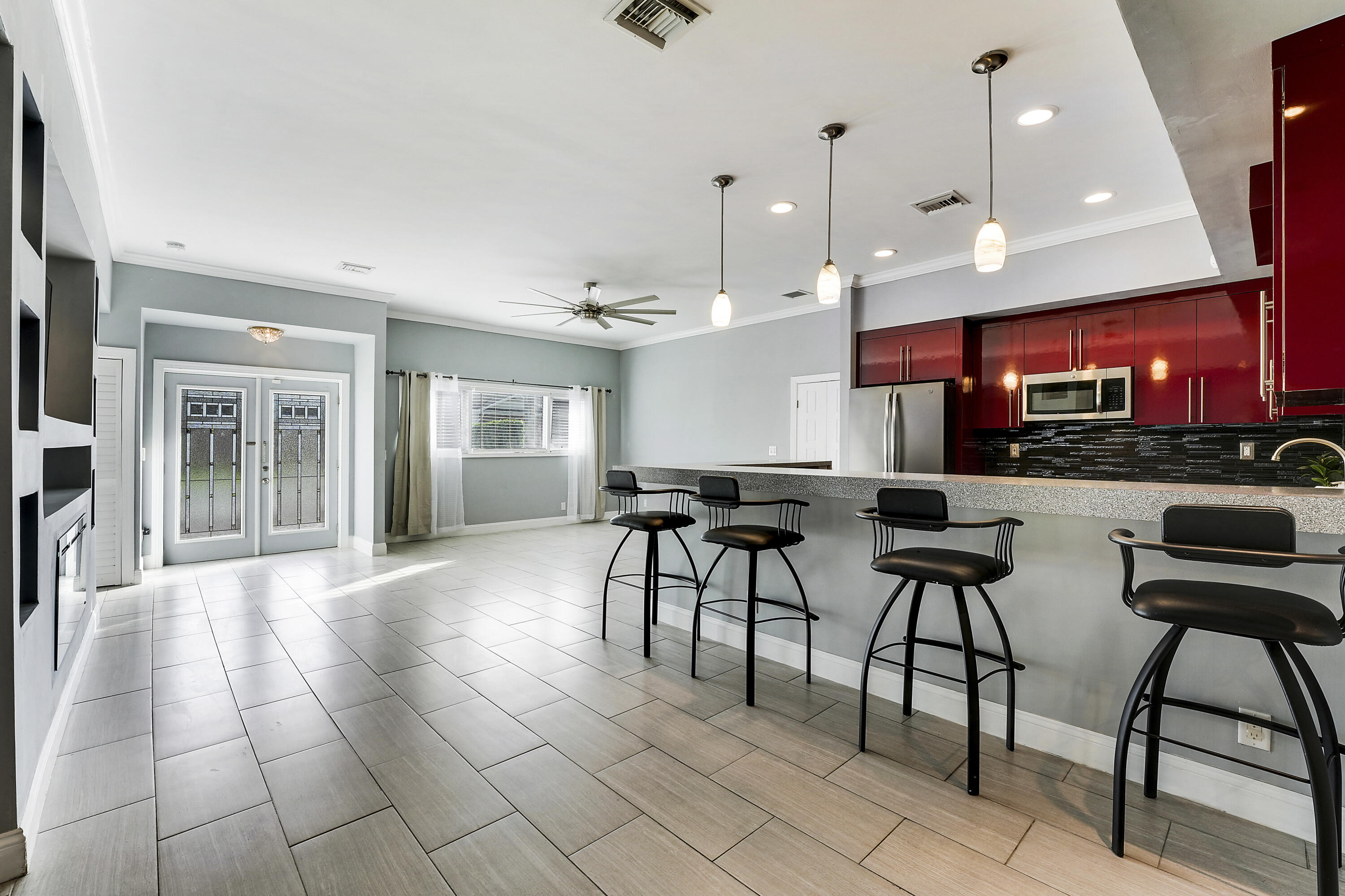 1827 Len Drive Property Photo 13