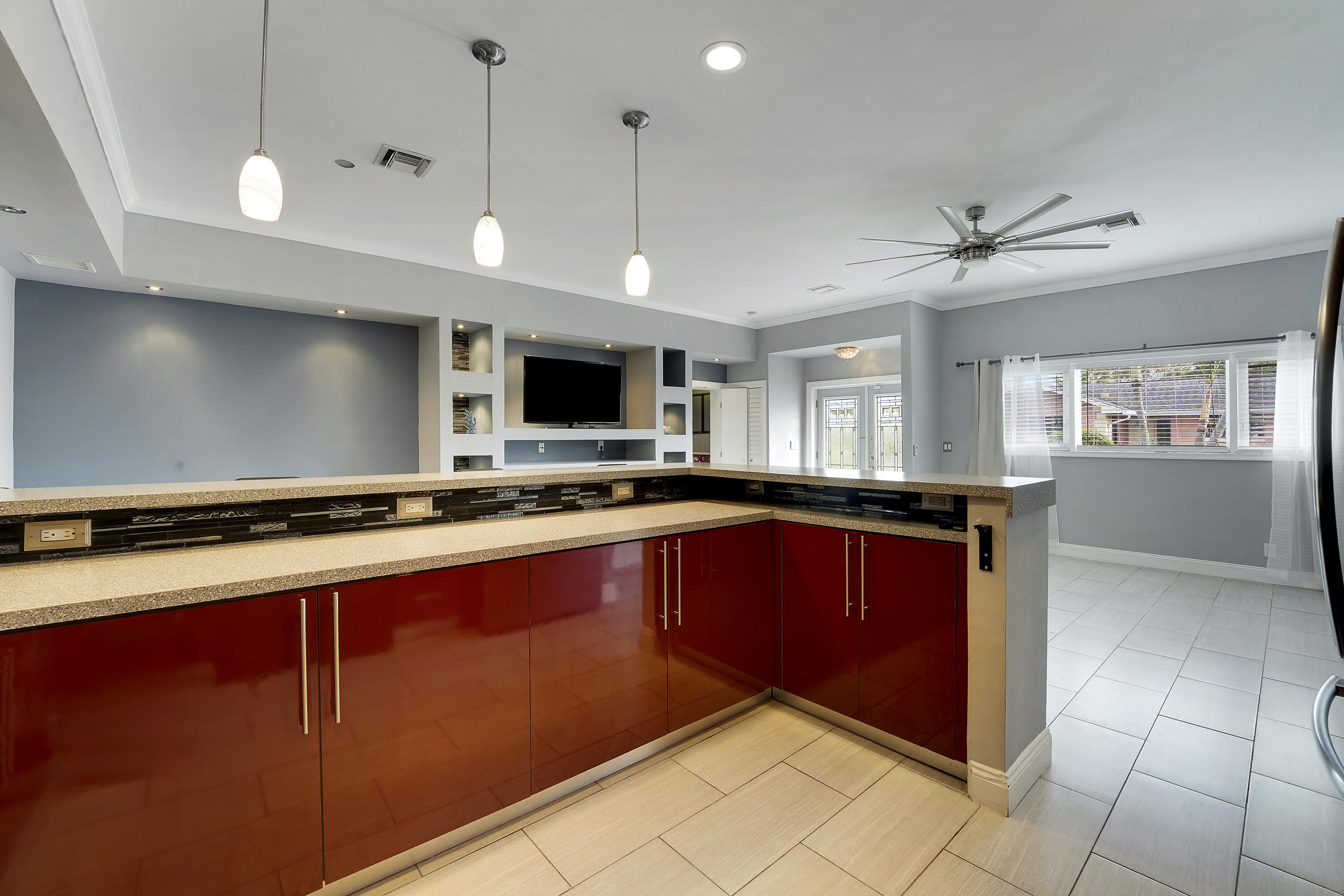 1827 Len Drive Property Photo 14