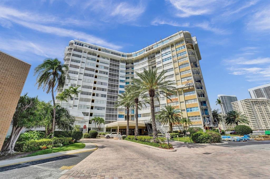 100 Golden Isles Drive 815