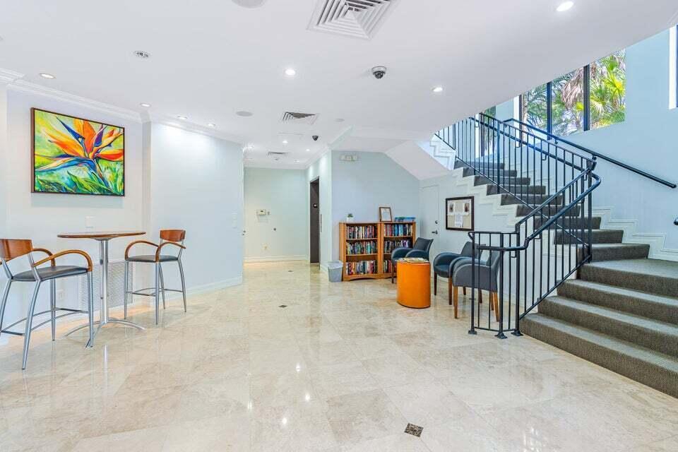13 Uno Lago Drive Property Photo 21