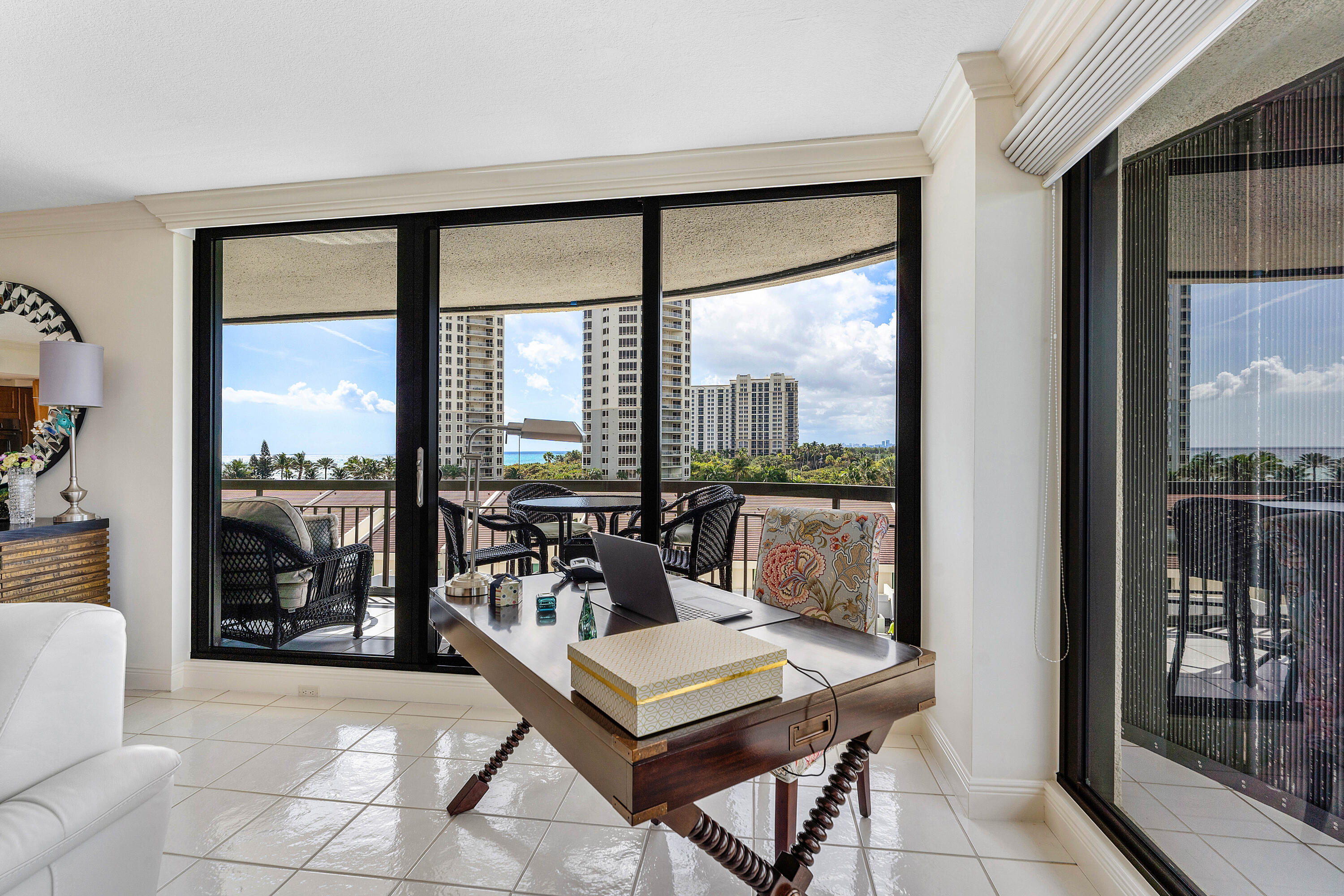 4100 N Ocean Drive 504 Property Photo 9