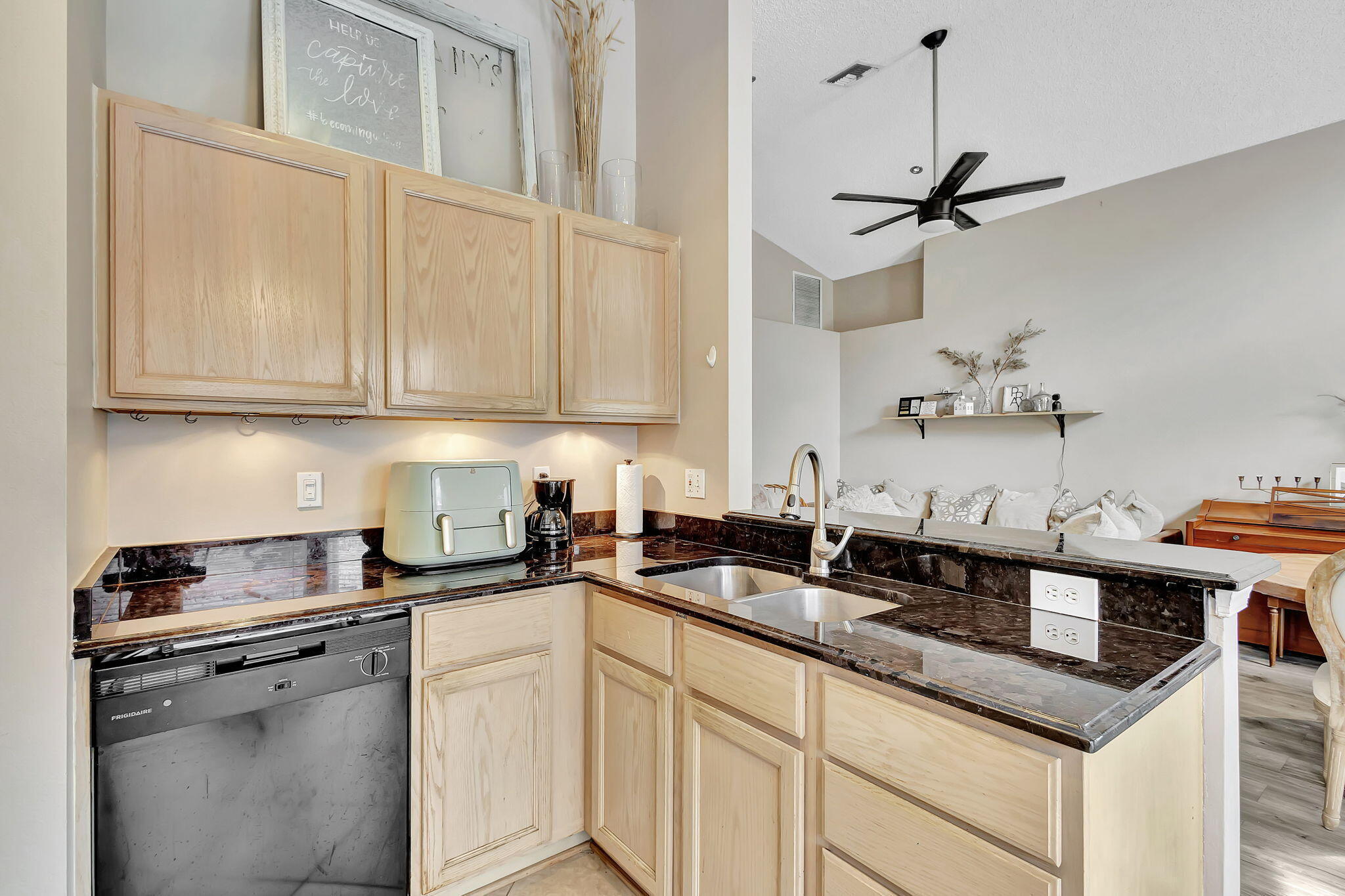 328 Hammocks Trail Property Photo 12