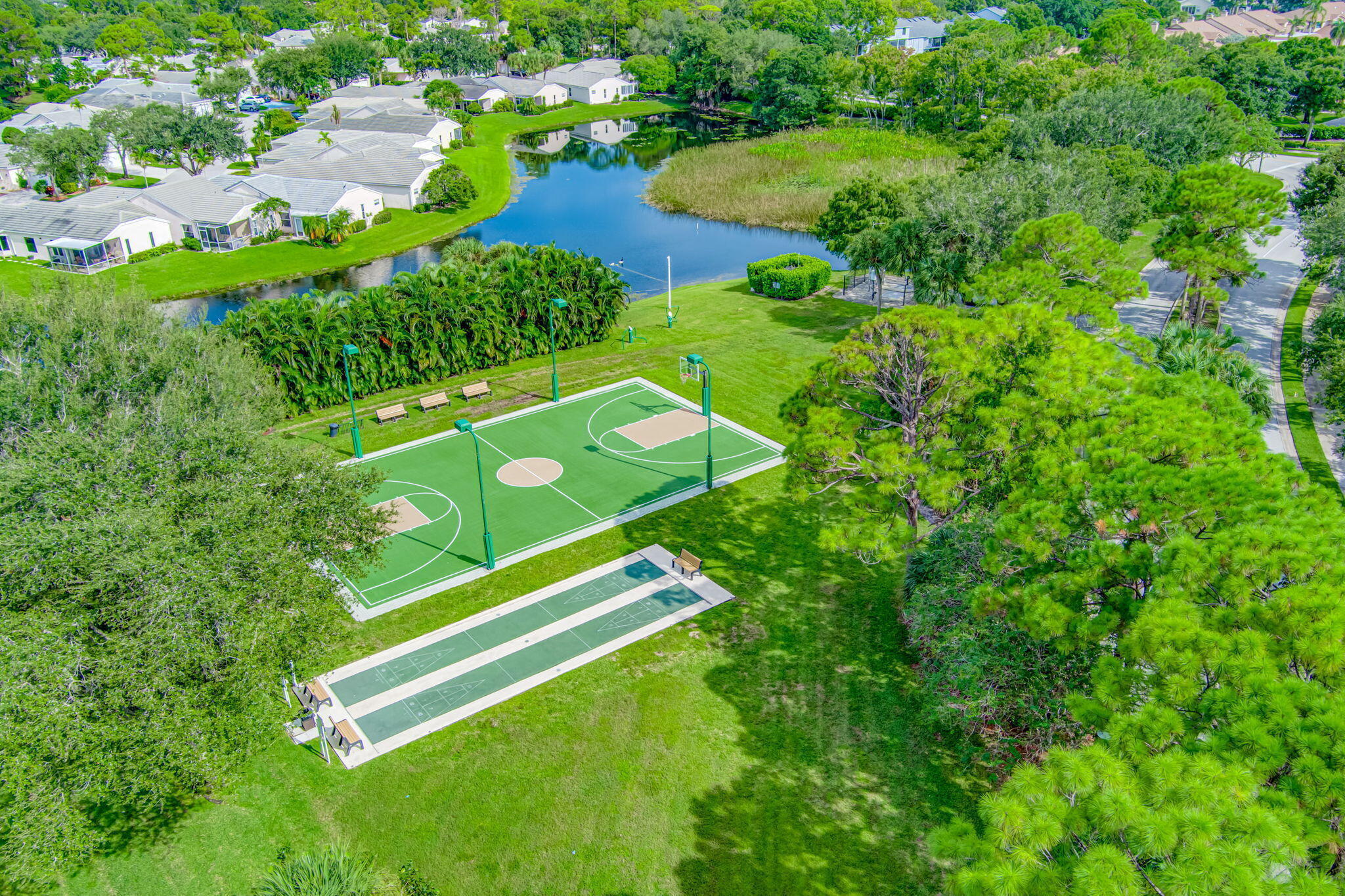 328 Hammocks Trail Property Photo 42