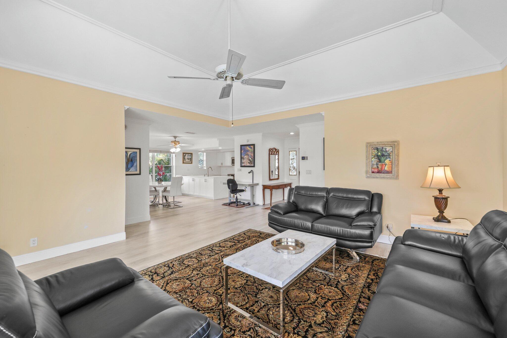 664 Forsyth Street 6 Property Photo 14