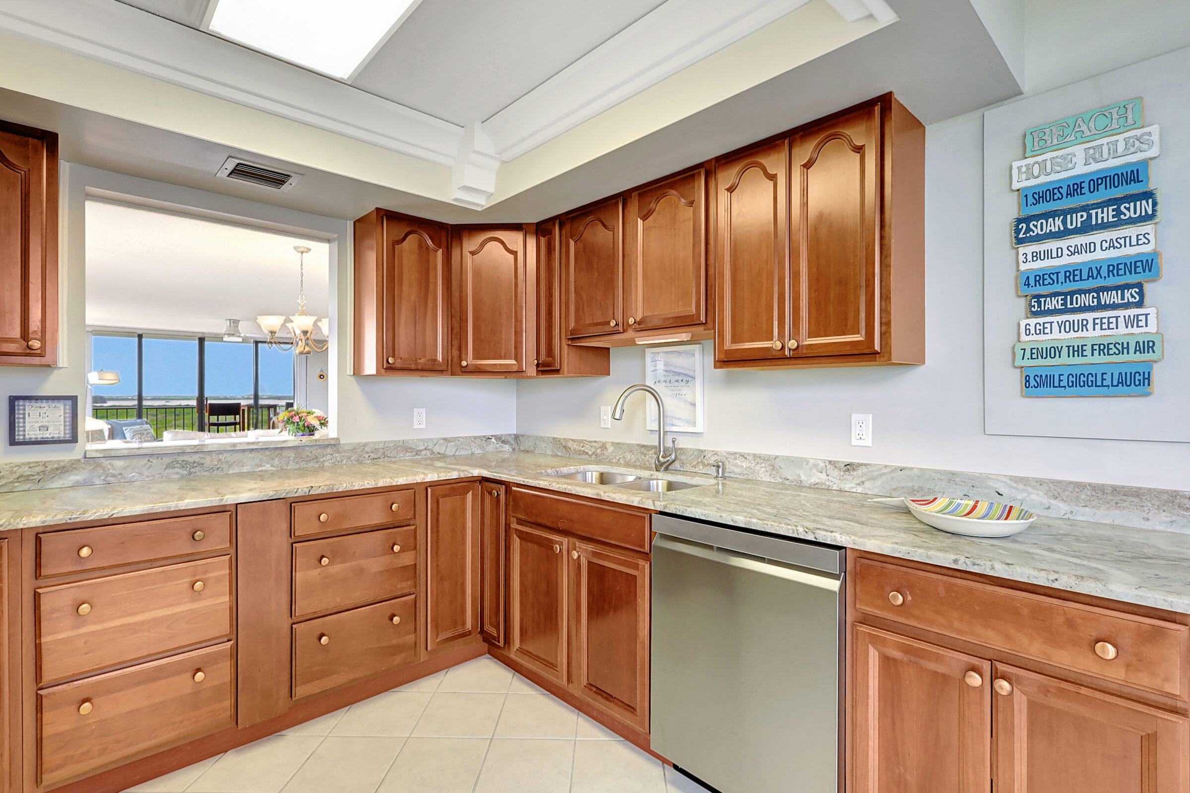 5059 N Hwy A1a 701 Property Photo 11