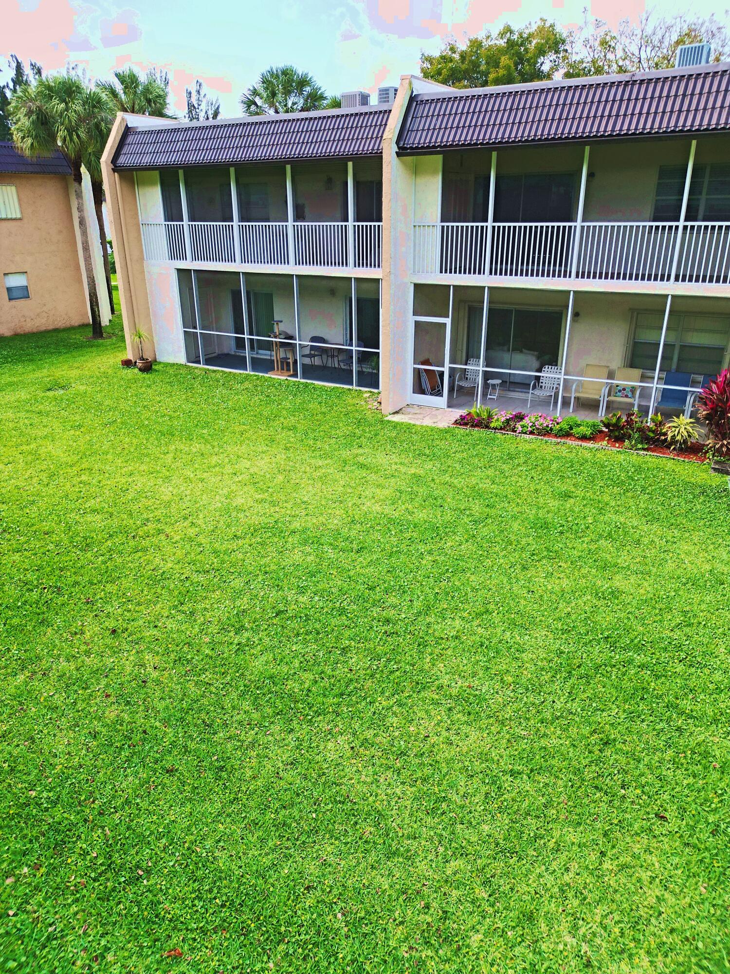 140 Lake Meryl Drive Apt 233 Property Photo 4