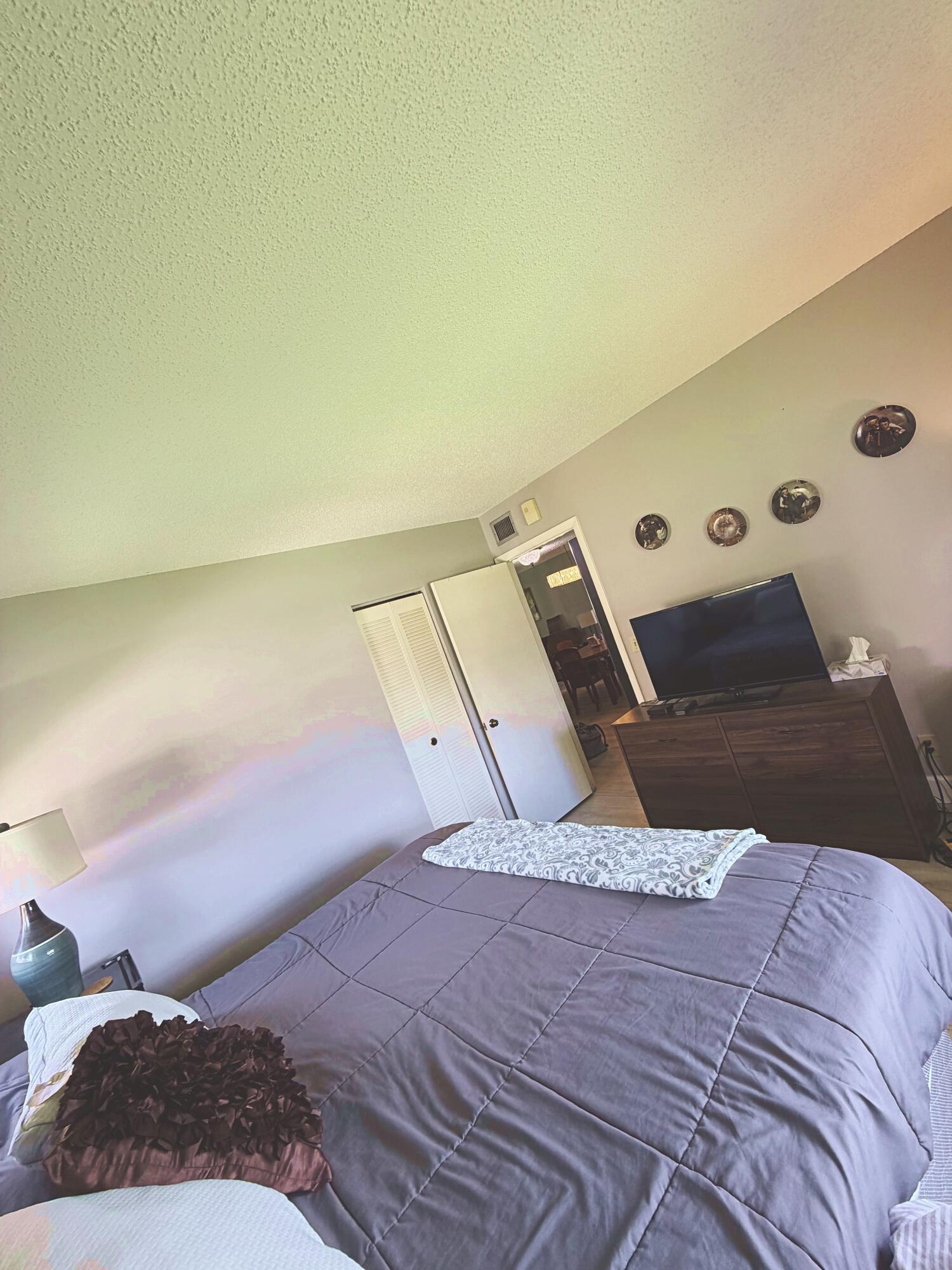 140 Lake Meryl Drive Apt 233 Property Photo 26