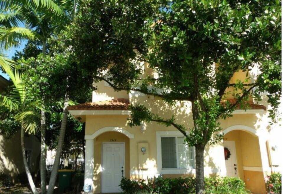 7919 Tuscany Court Property Photo 1
