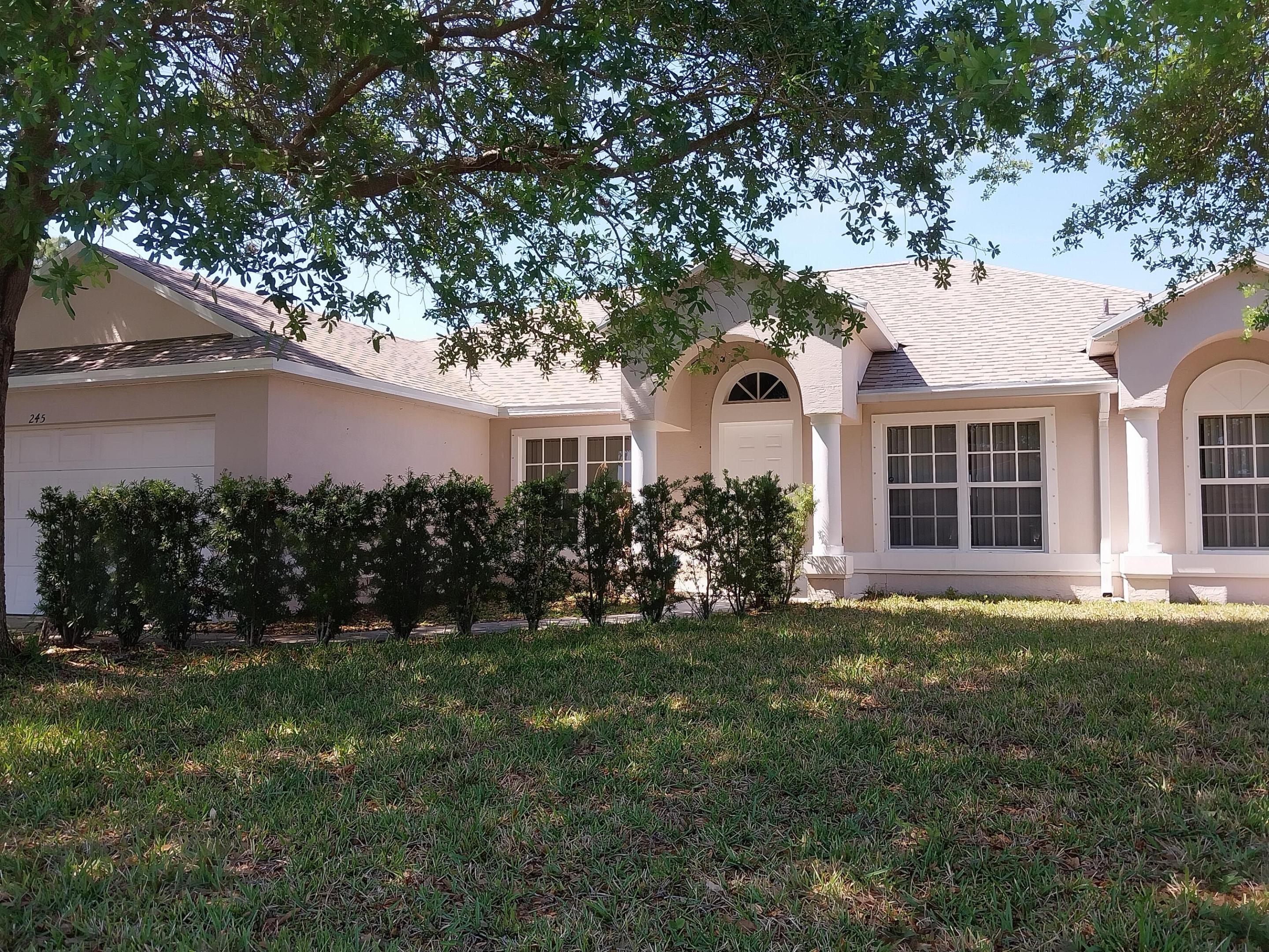 245 Sw Starfish Avenue Property Photo 1